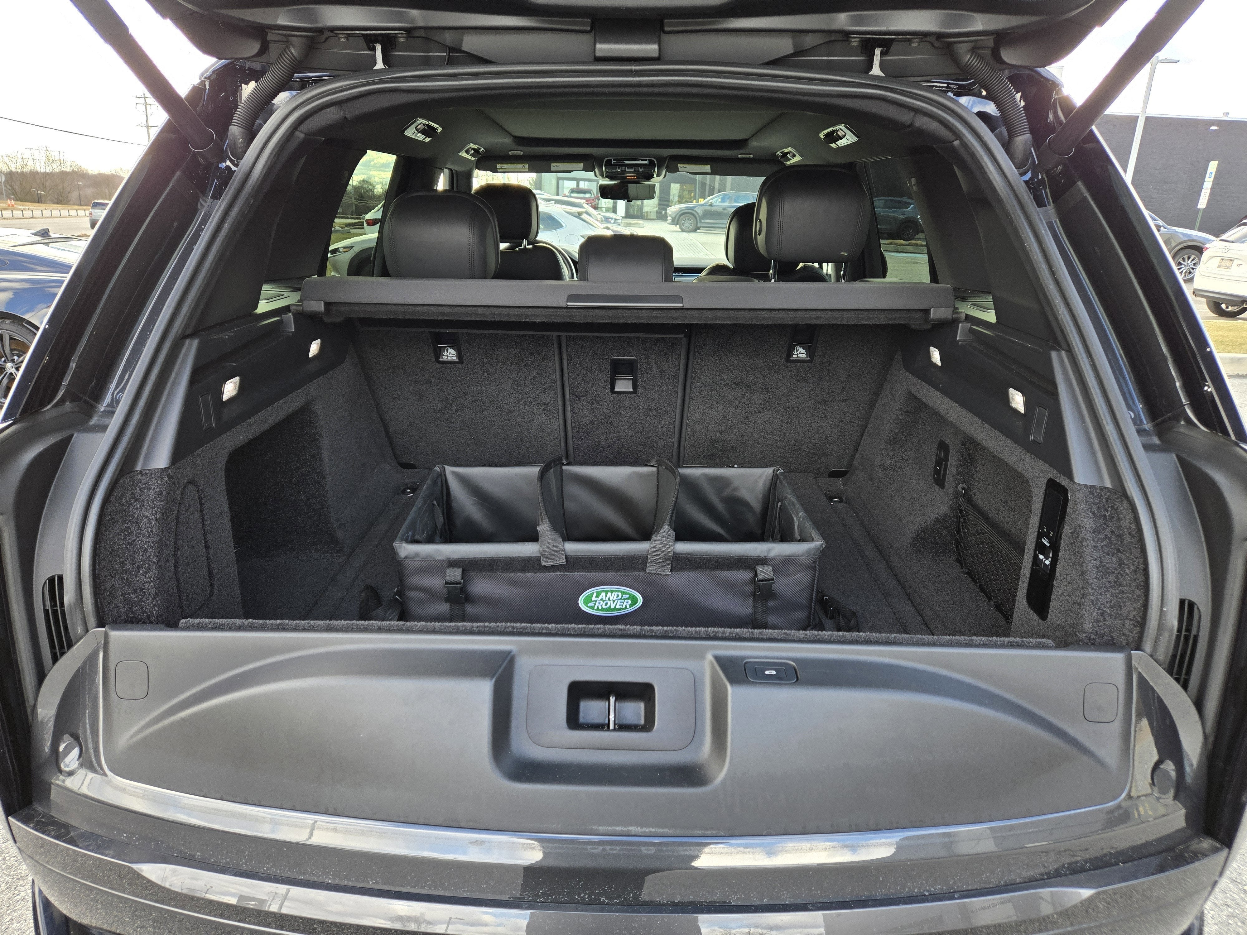 2024 Land Rover Range Rover SE