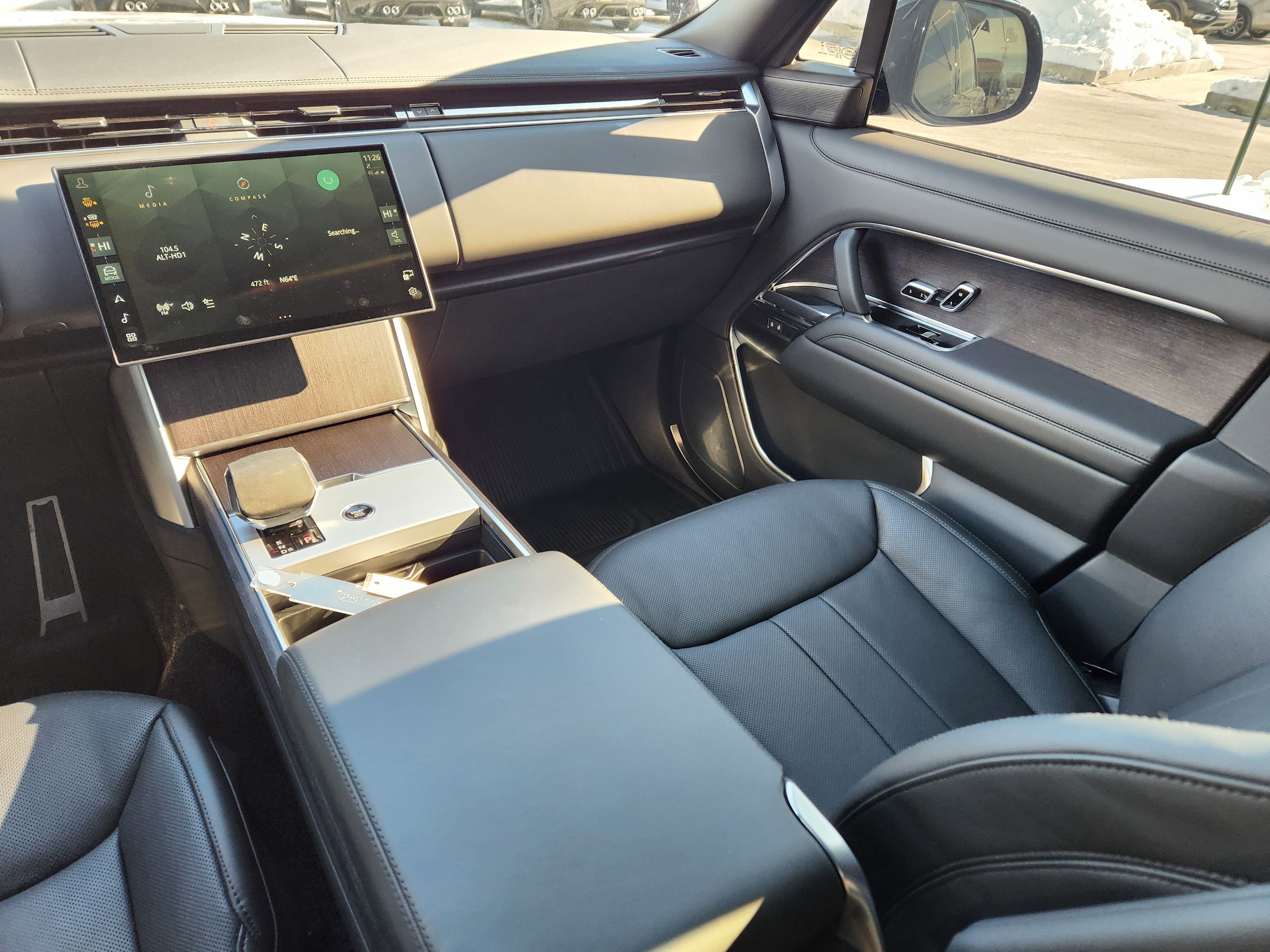 2025 Land Rover Range Rover SE