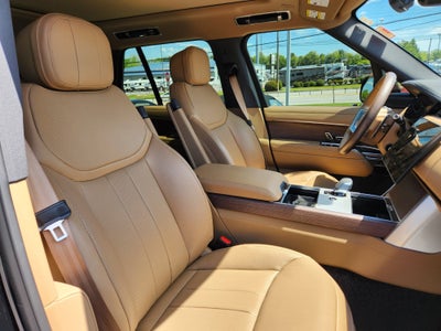 2025 Land Rover Range Rover SE