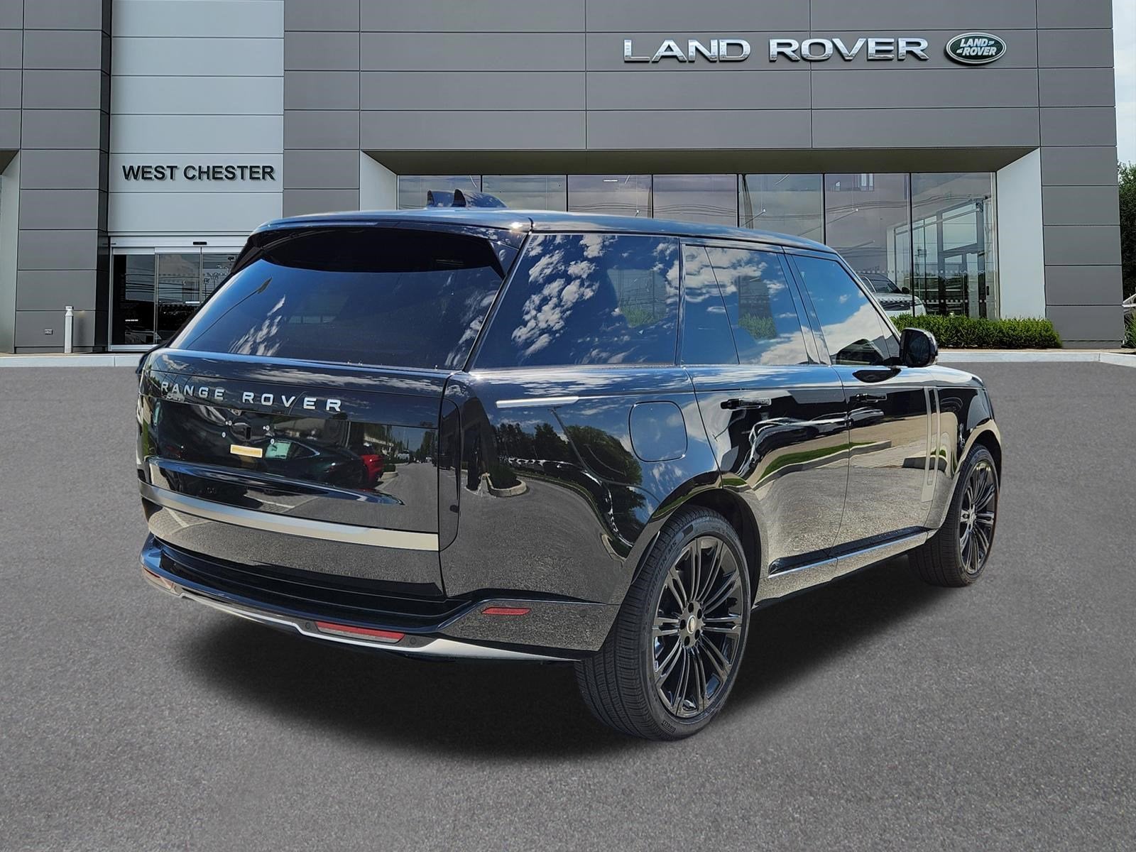 2025 Land Rover Range Rover SE