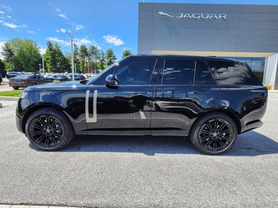 2025 Land Rover Range Rover SE