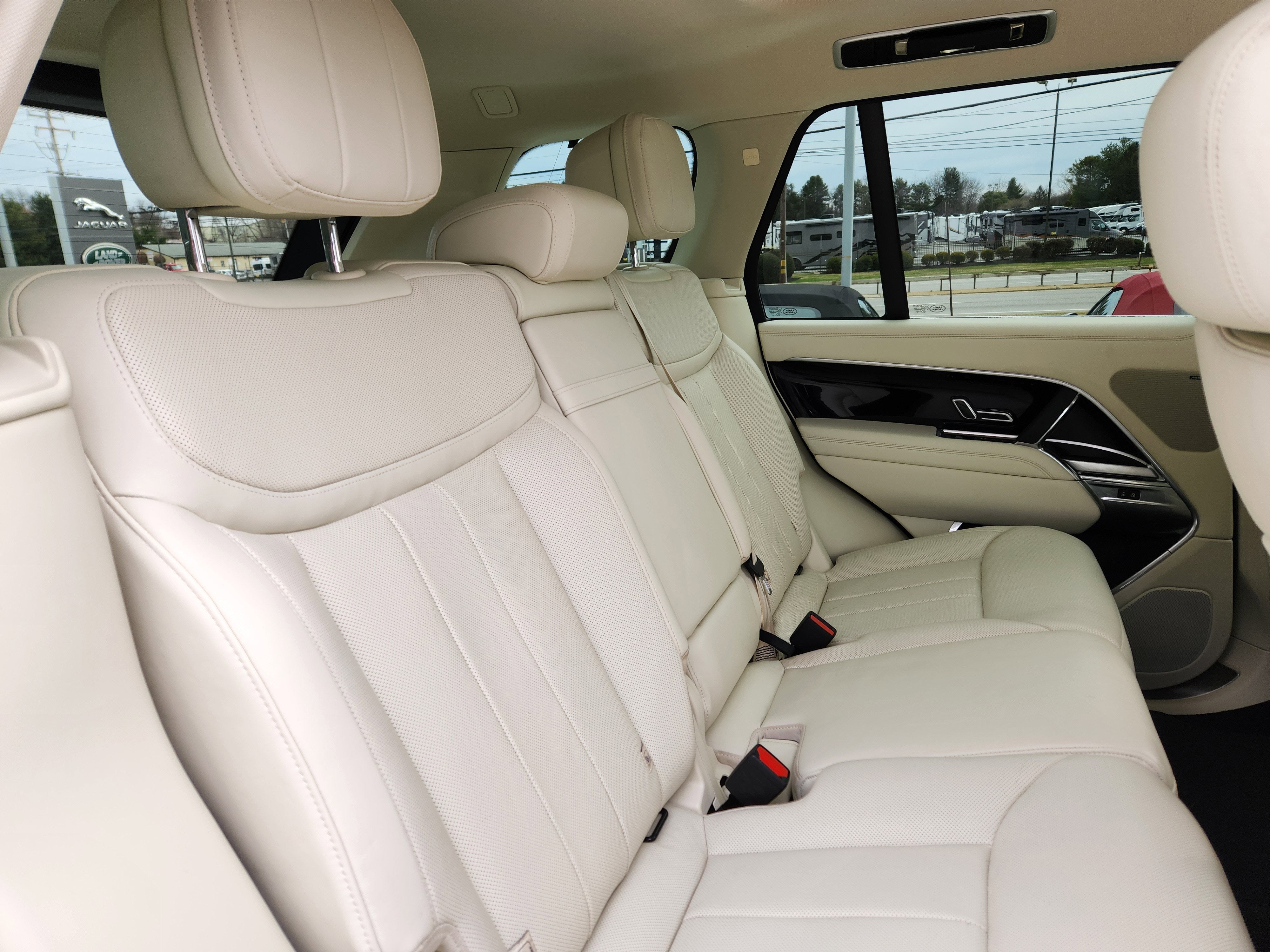 2023 Land Rover Range Rover SE