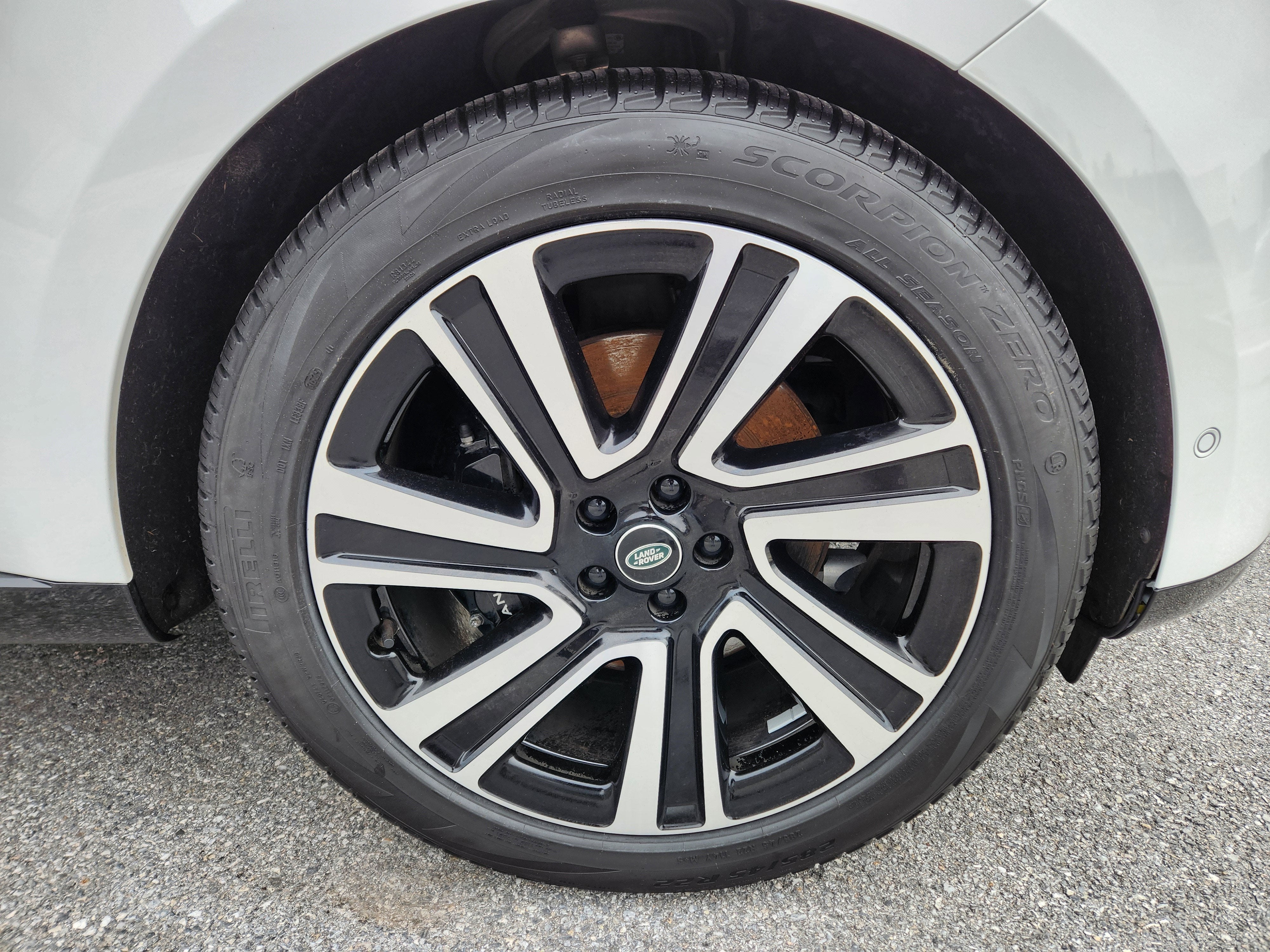 2023 Land Rover Range Rover SE