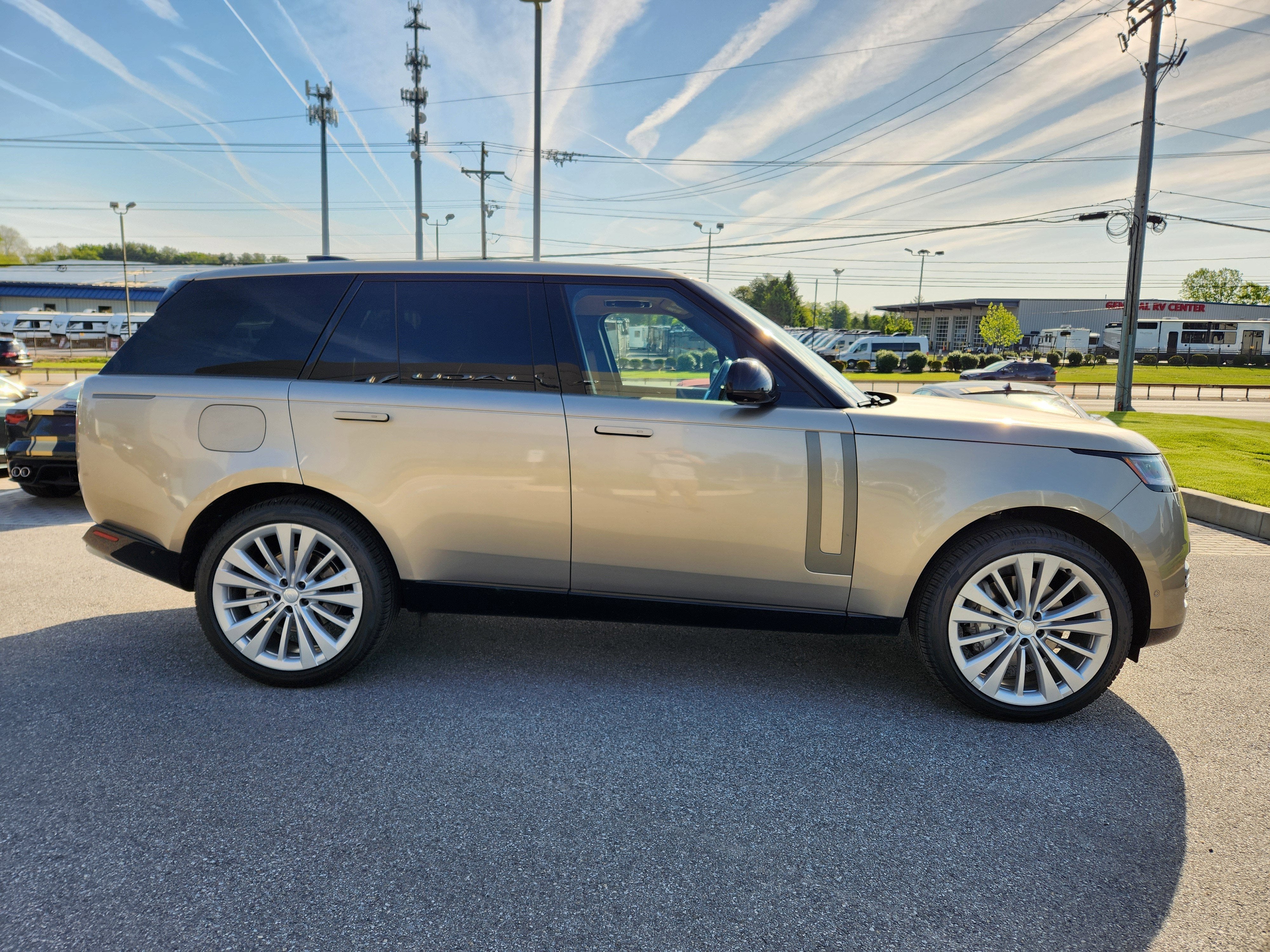 2024 Land Rover Range Rover SE