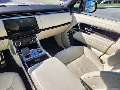 2023 Land Rover Range Rover SE