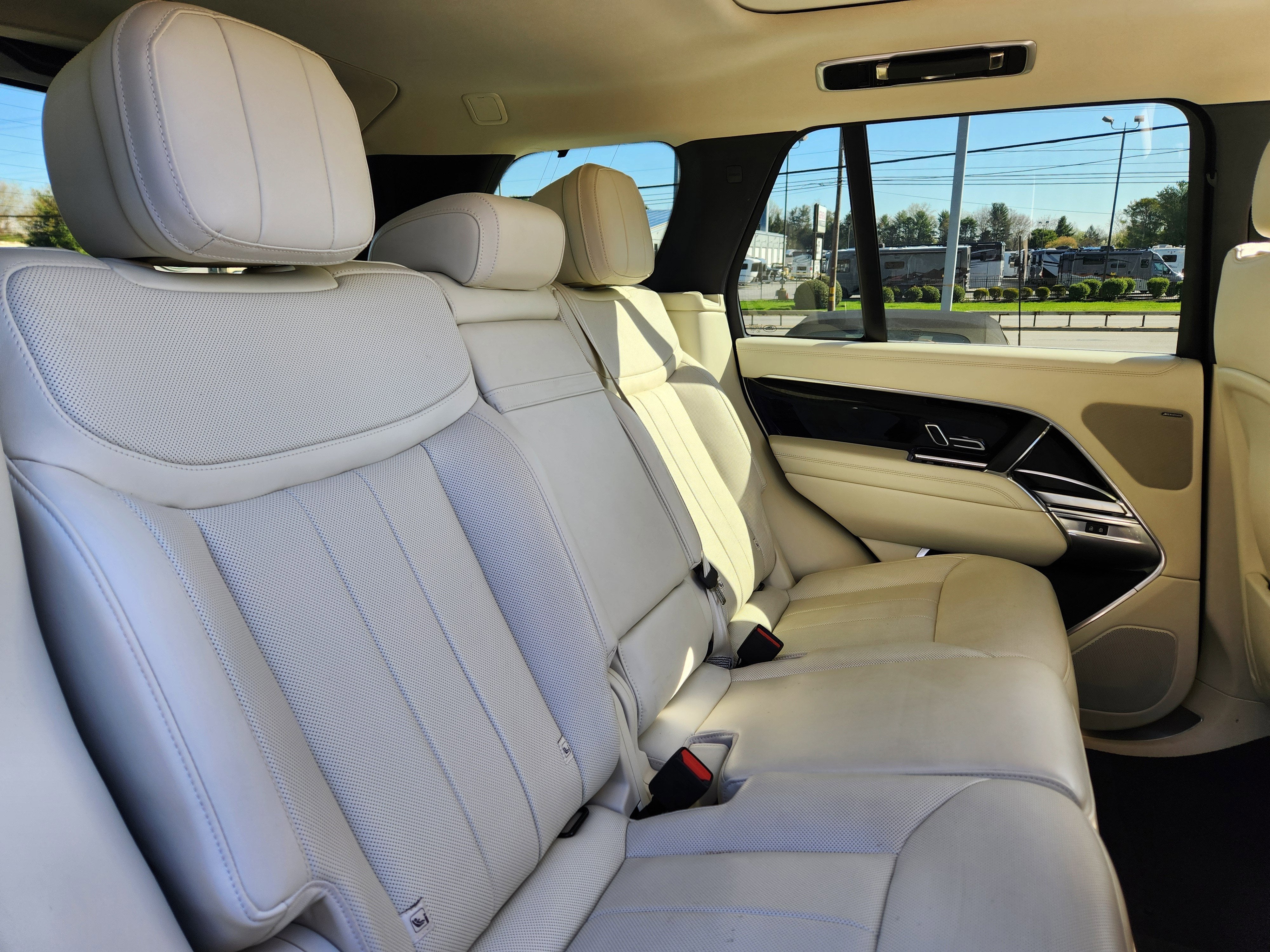 2023 Land Rover Range Rover SE