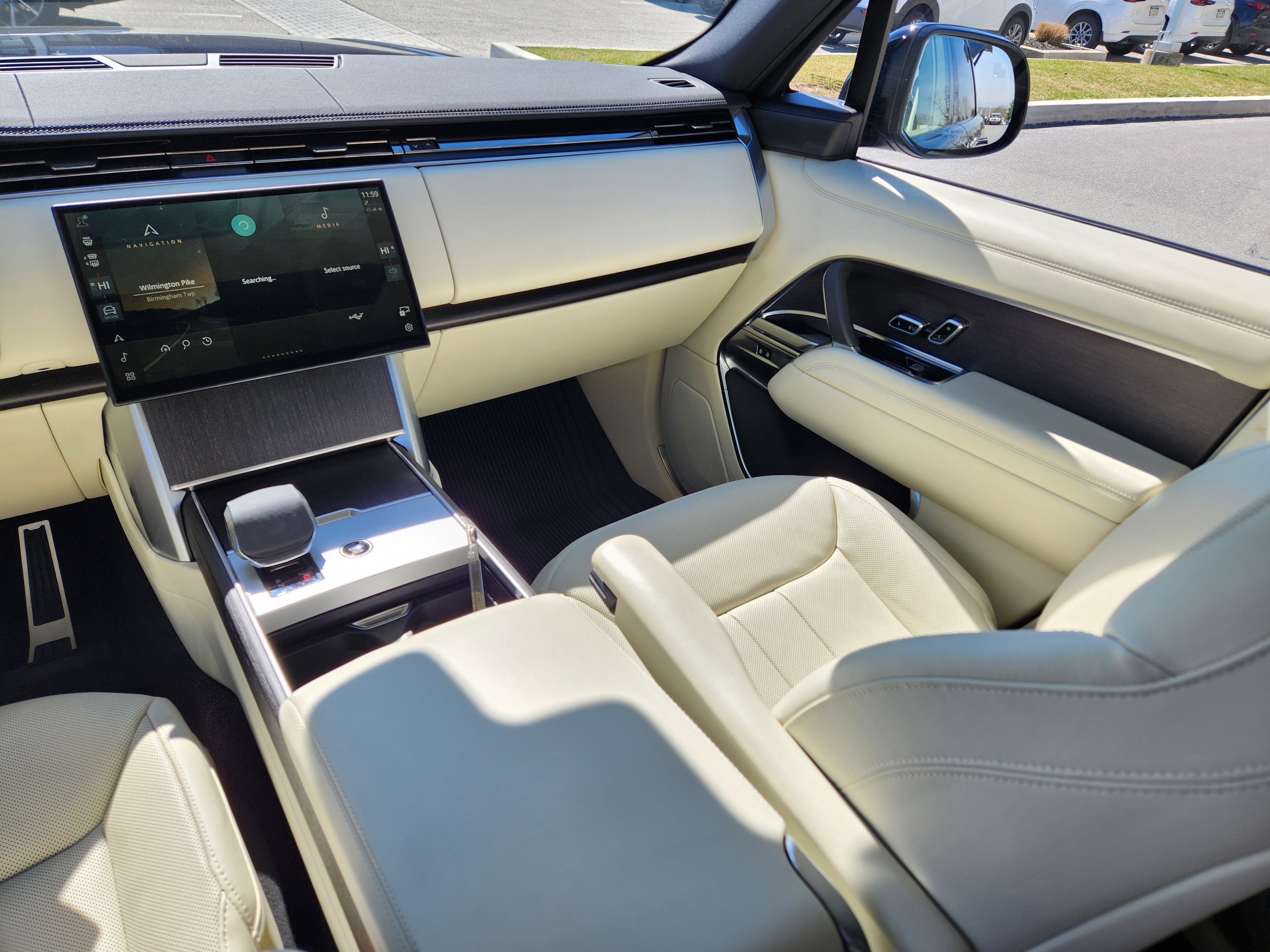 2024 Land Rover Range Rover SE