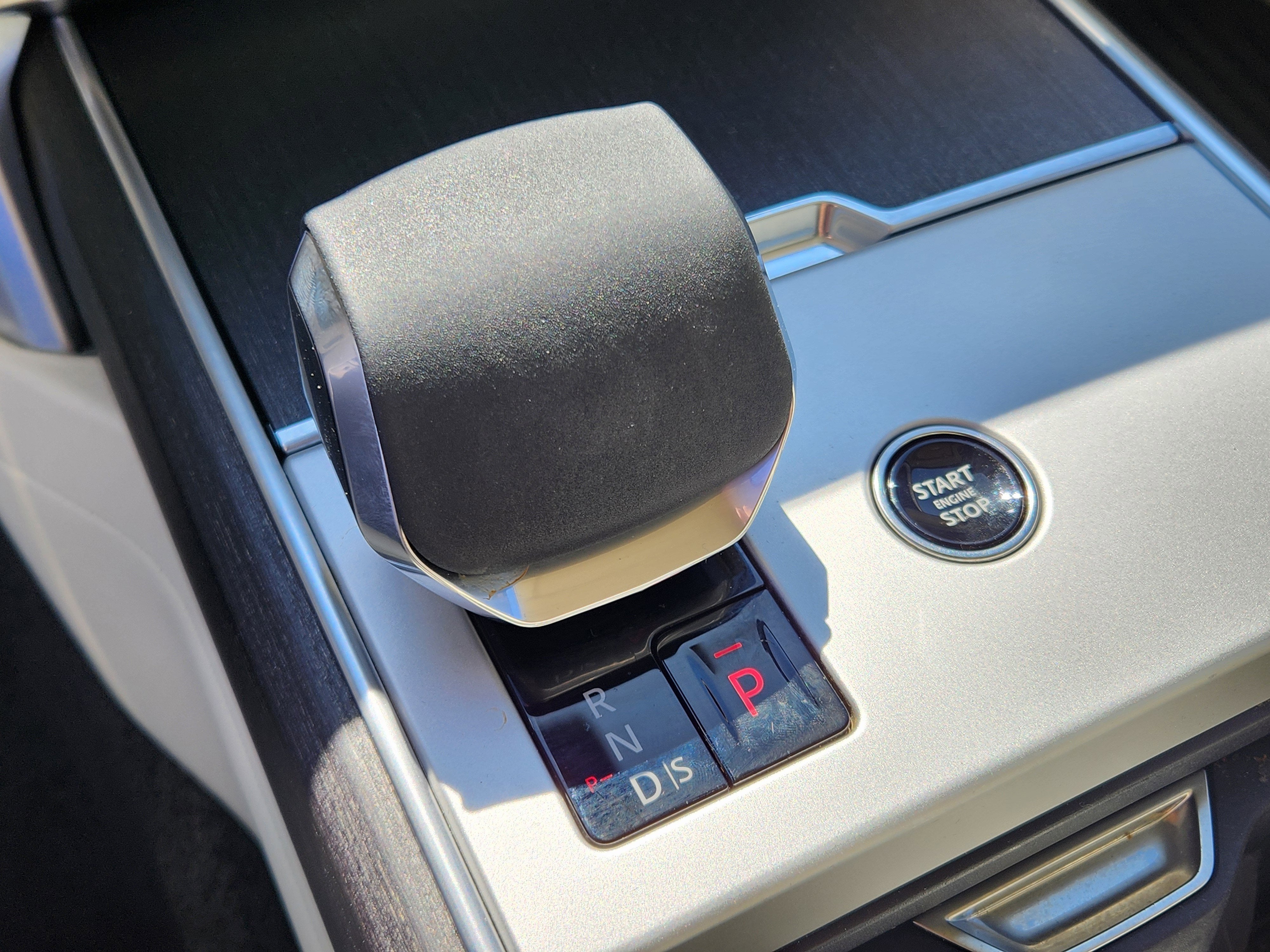 2024 Land Rover Range Rover SE