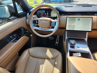 2025 Land Rover Range Rover SE