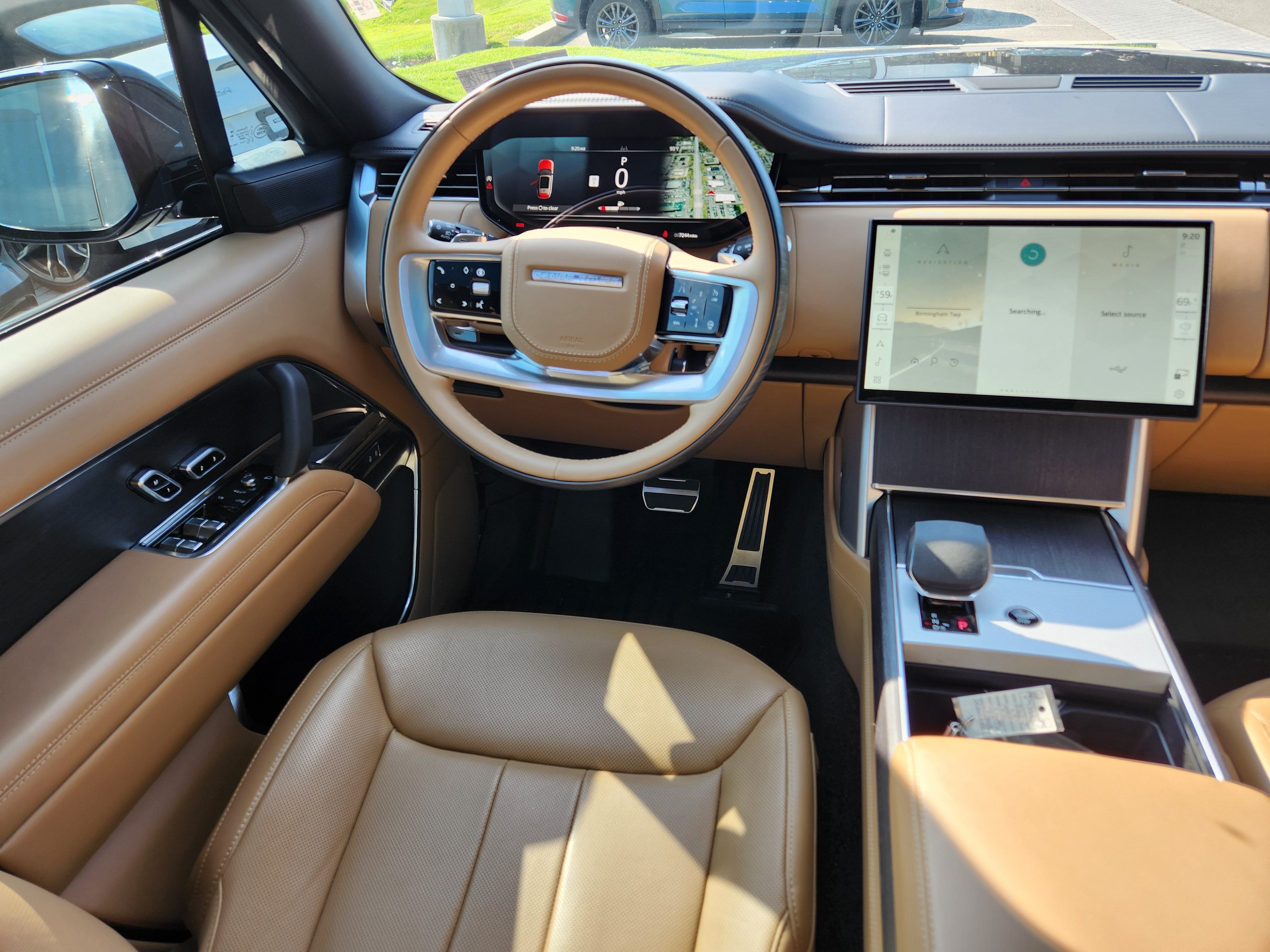 2025 Land Rover Range Rover SE