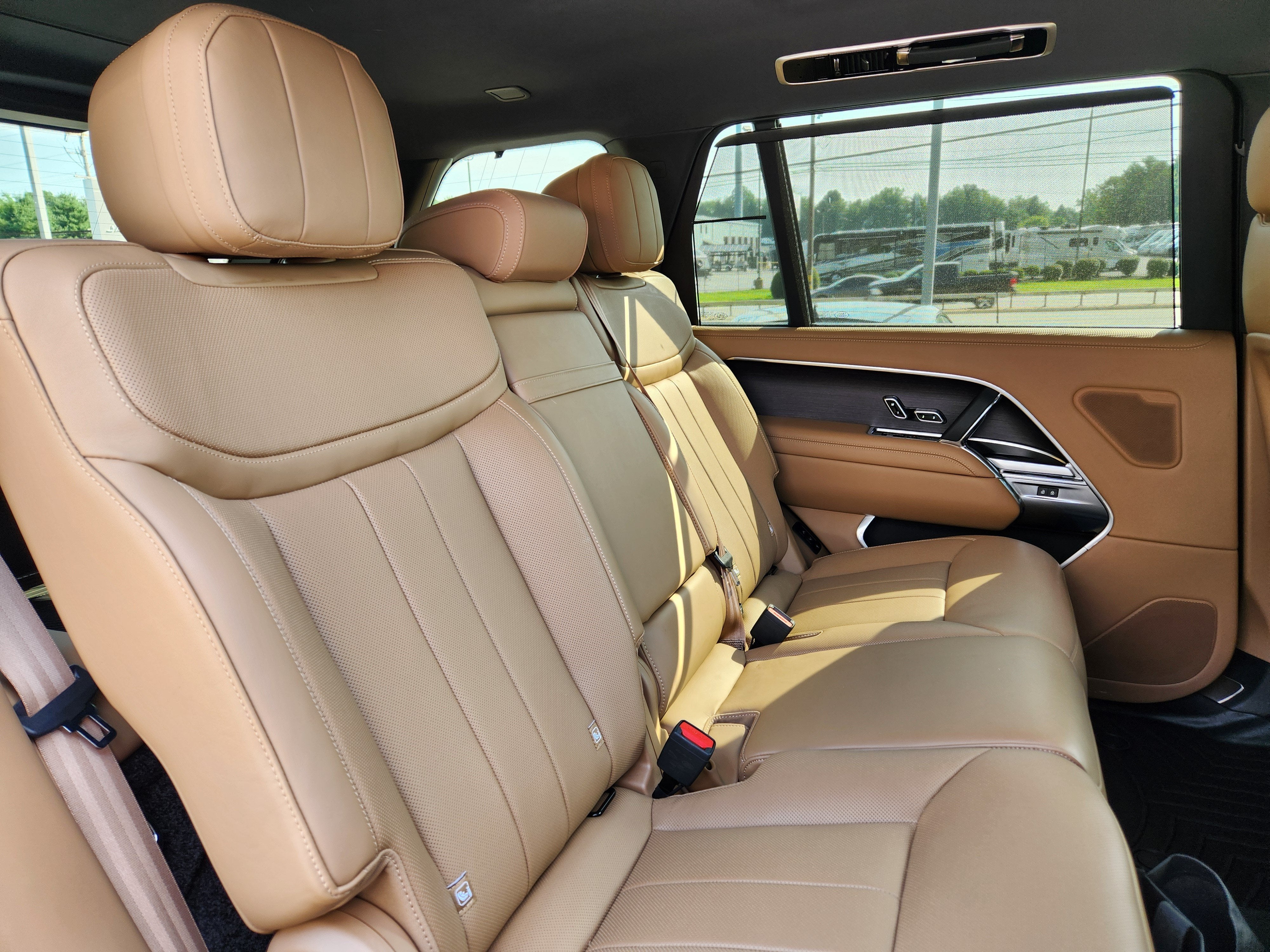 2025 Land Rover Range Rover SE