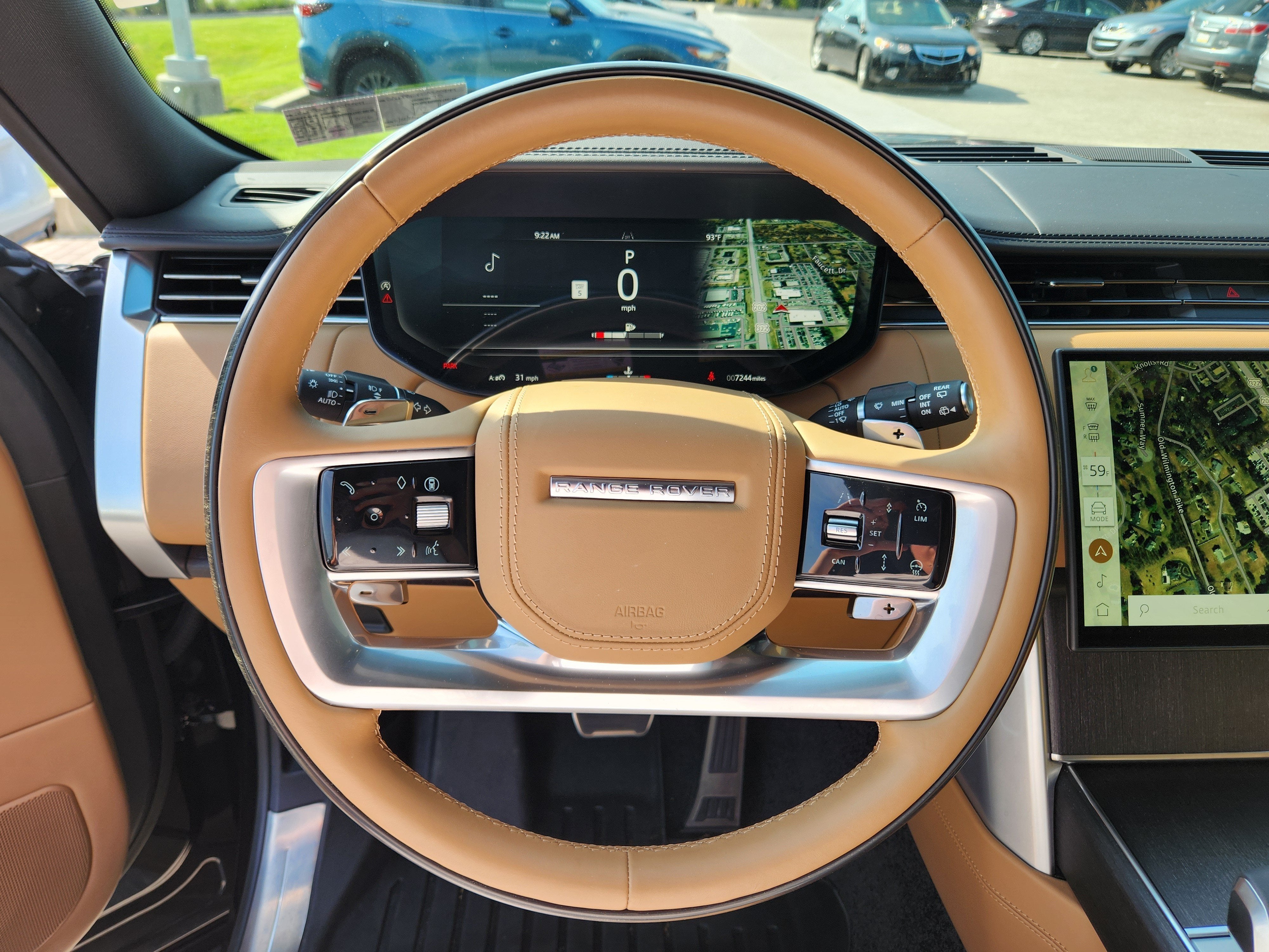 2025 Land Rover Range Rover SE