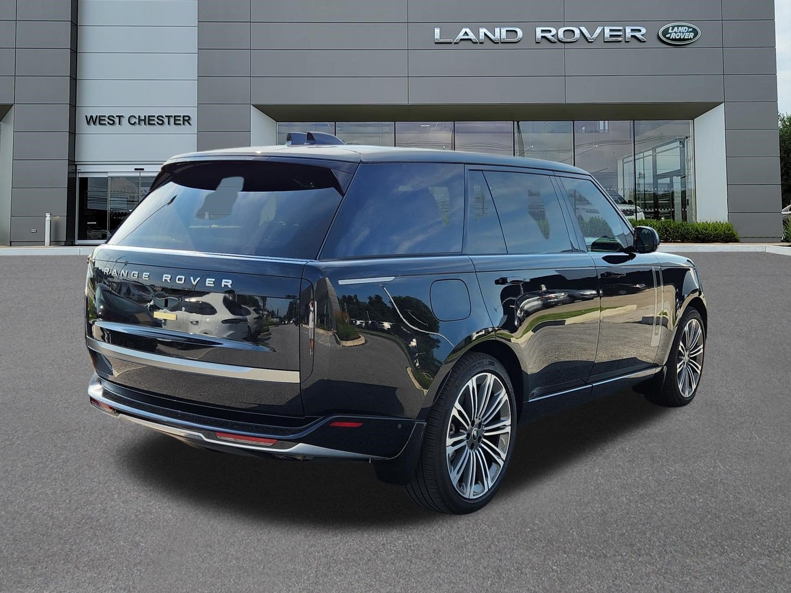 2025 Land Rover Range Rover SE