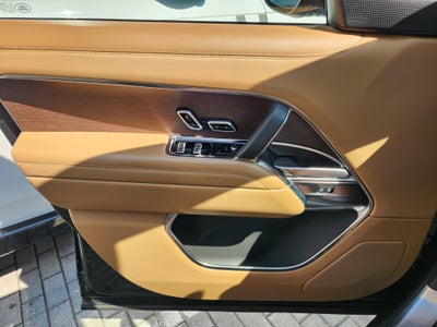 2024 Land Rover Range Rover SE