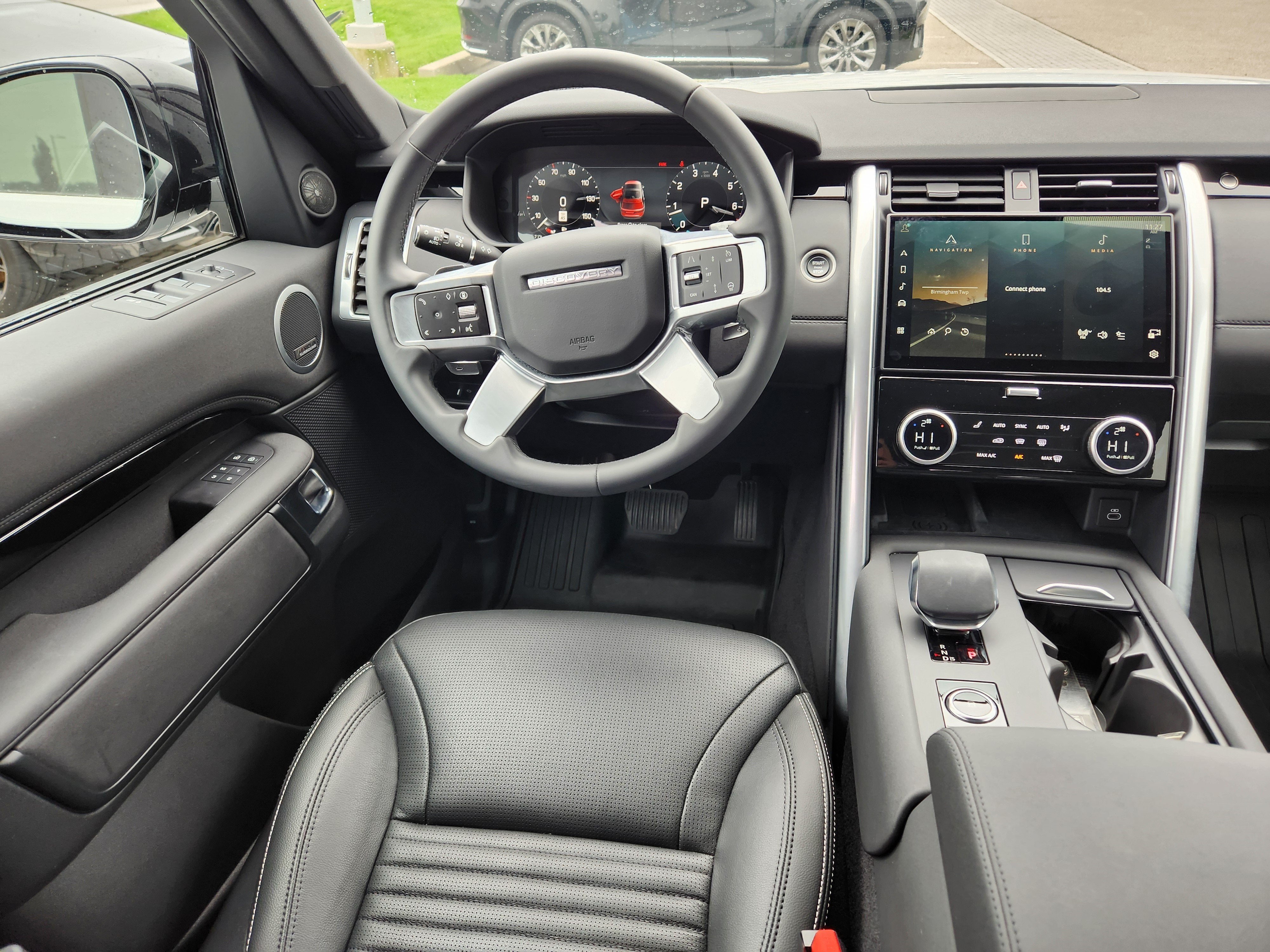 2025 Land Rover Discovery S