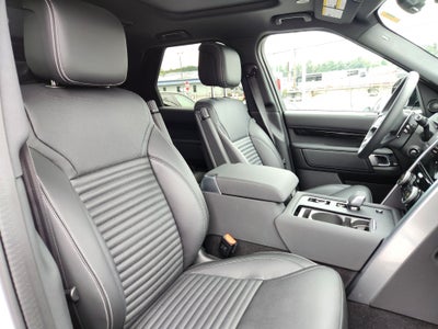 2025 Land Rover Discovery S
