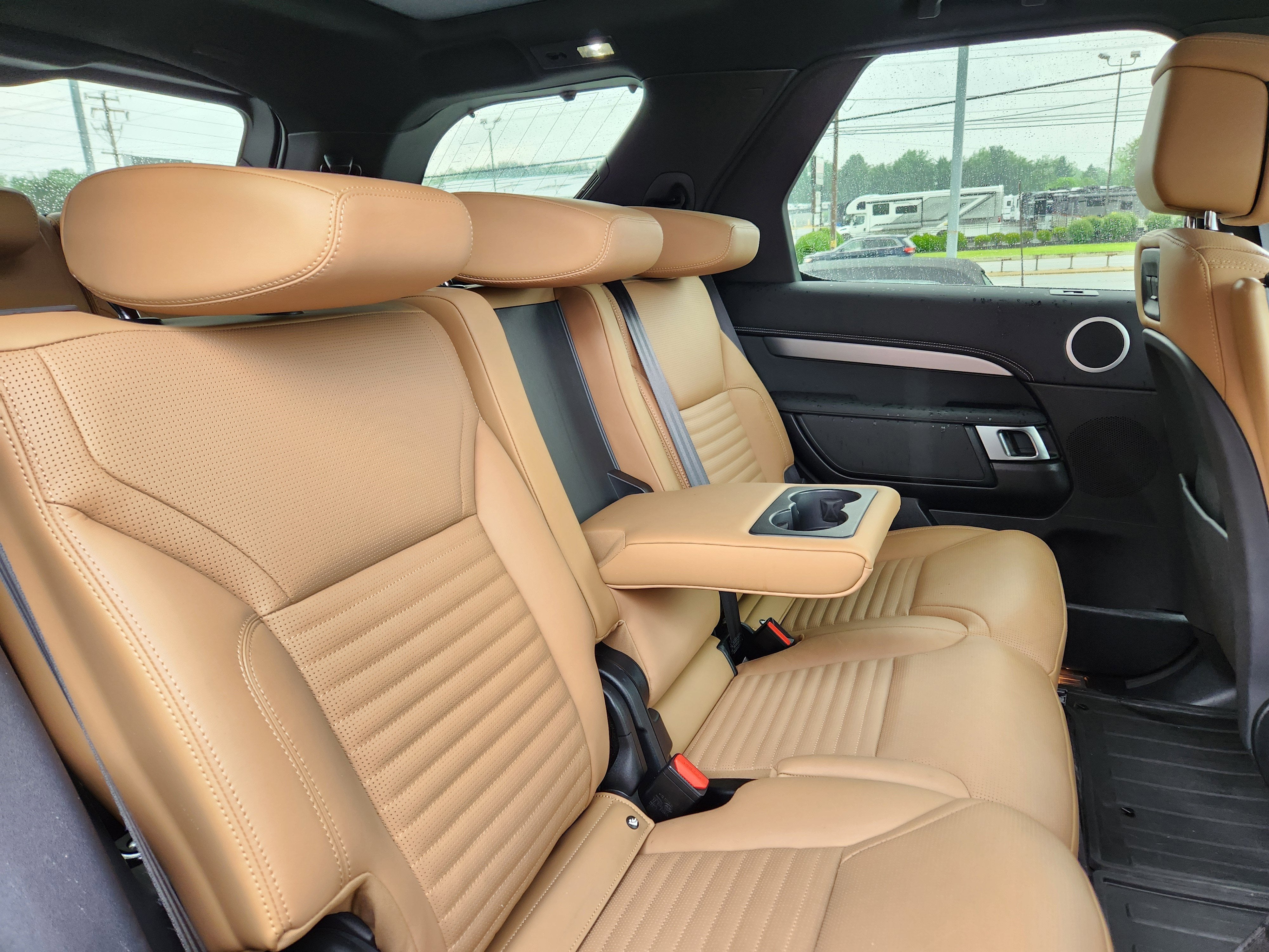 2024 Land Rover Discovery Dynamic SE