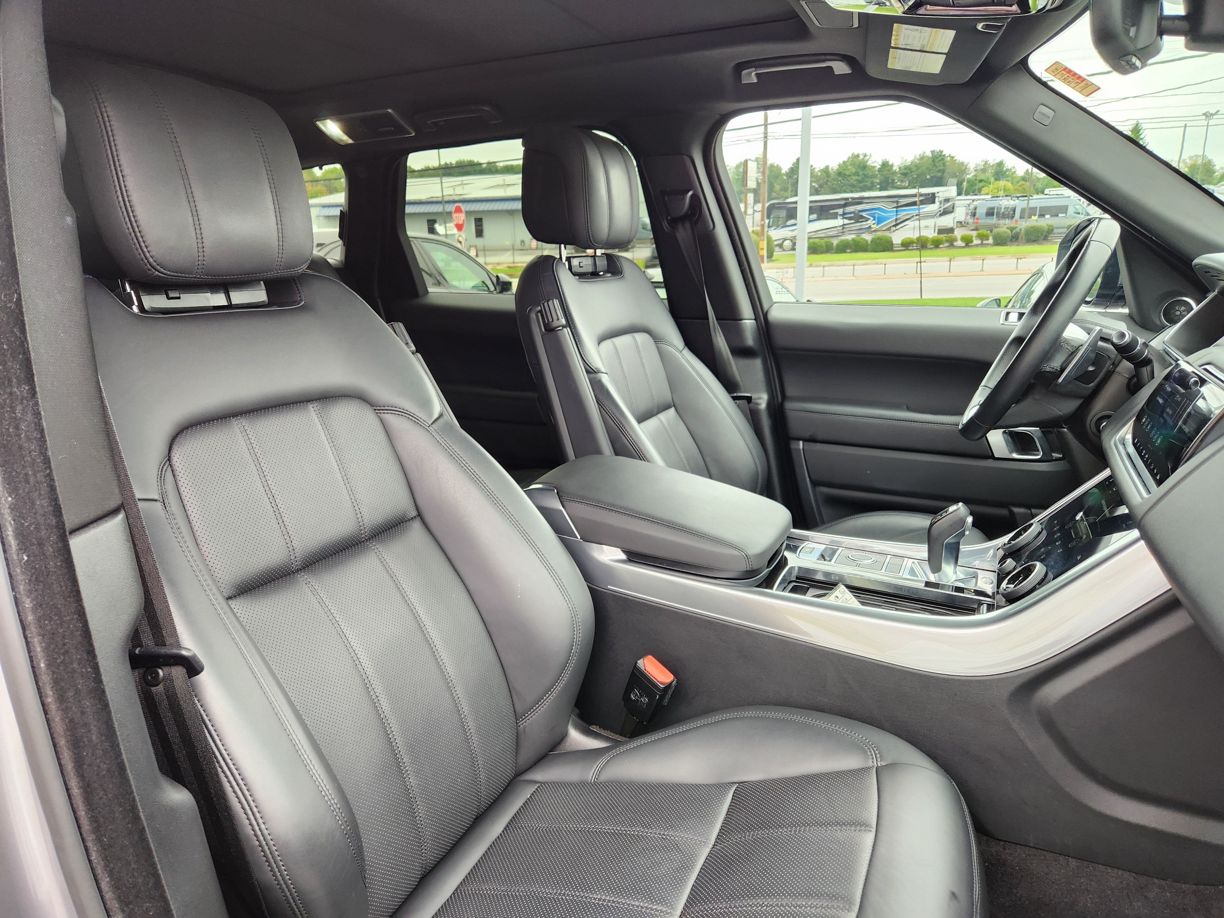 2022 Land Rover Range Rover Sport HSE Silver Edition