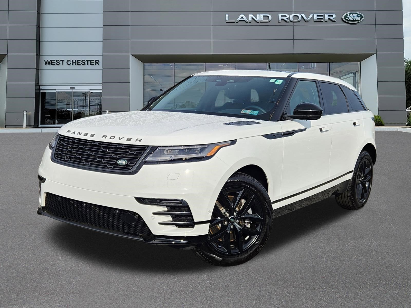 2026 Land Rover Range Rover Velar Dynamic SE