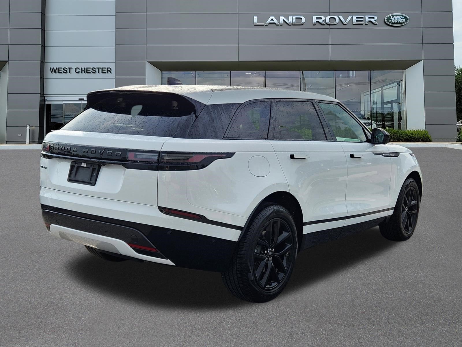 2026 Land Rover Range Rover Velar Dynamic SE