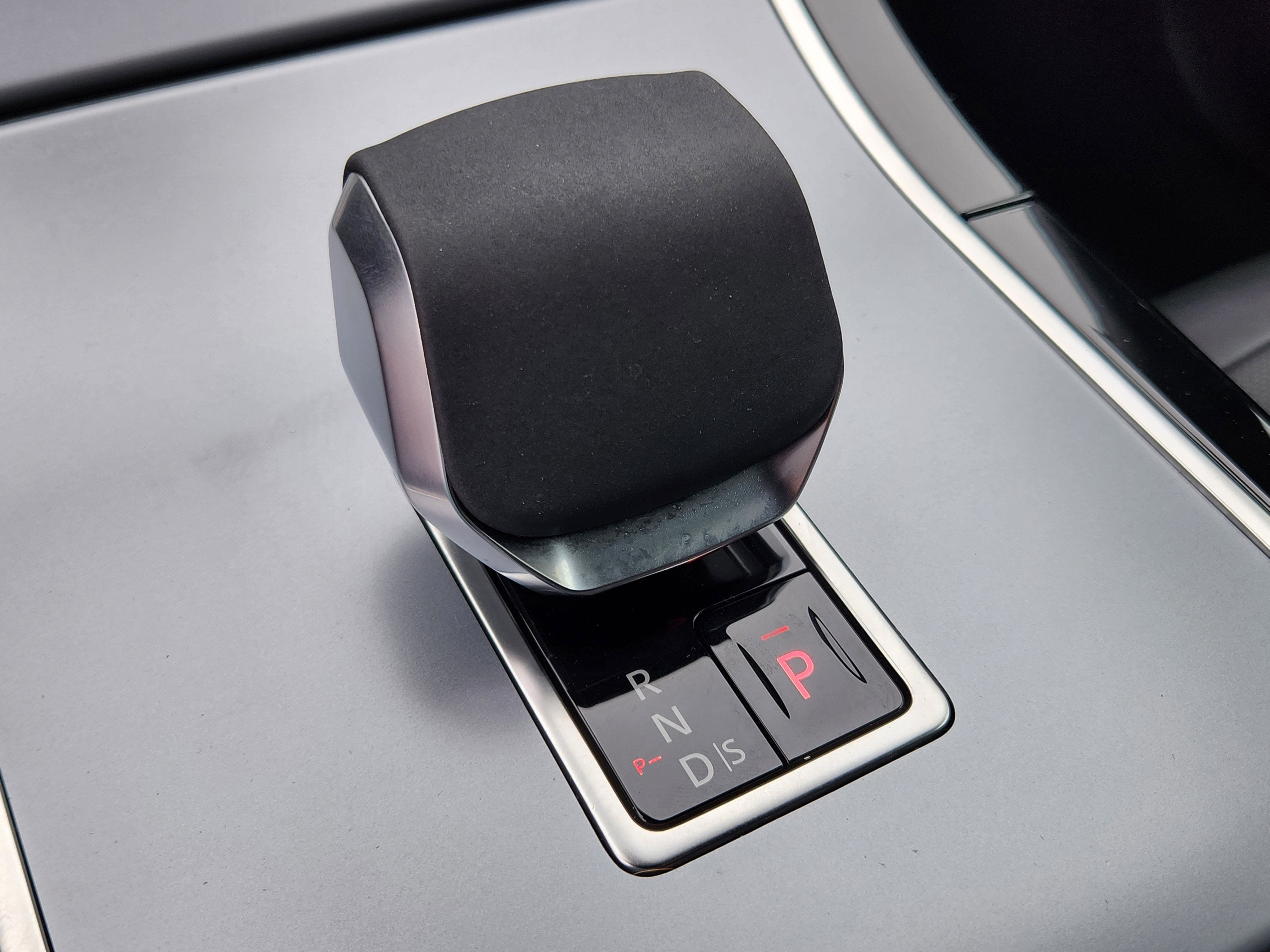 2025 Land Rover Range Rover Evoque S