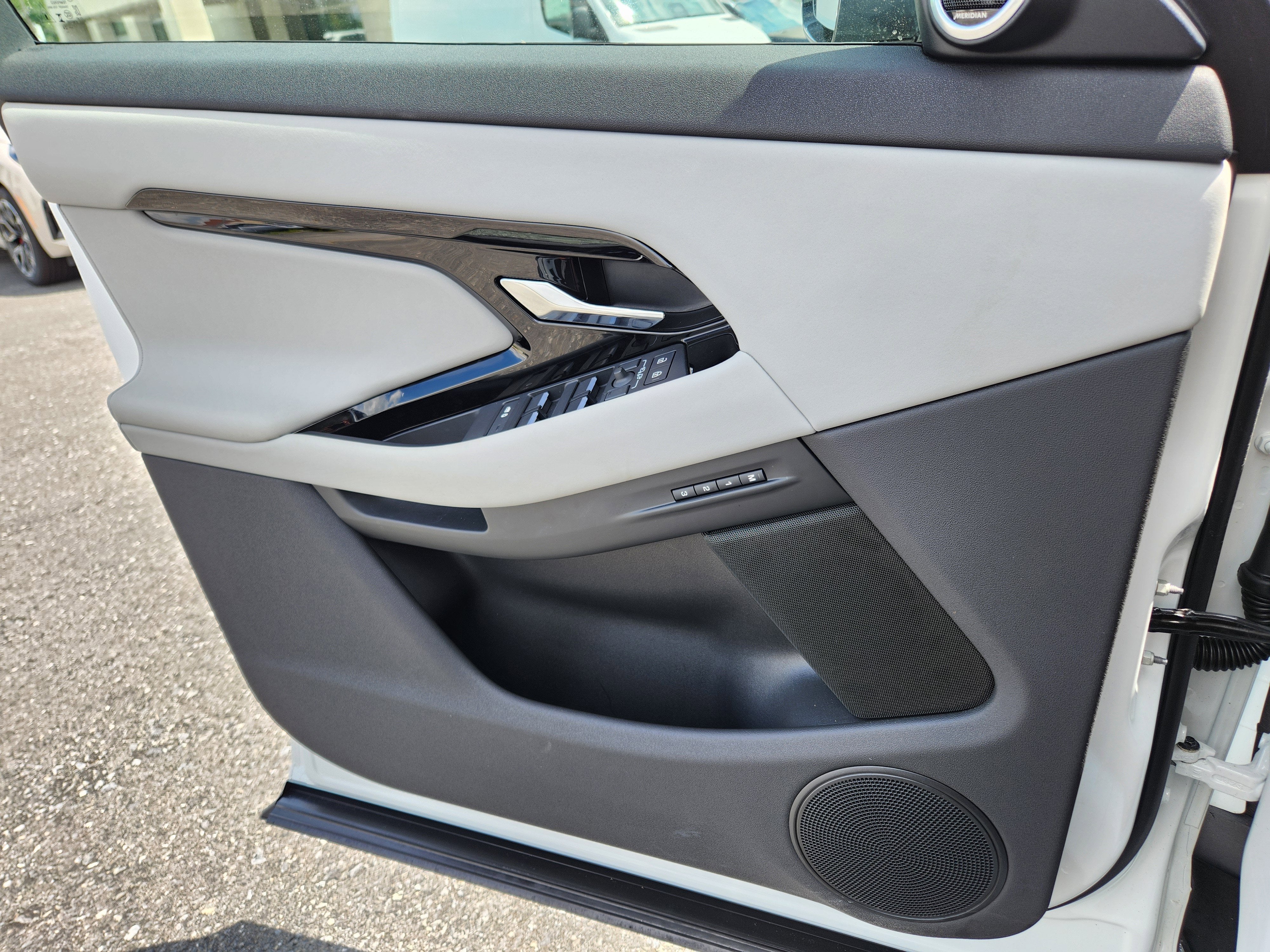 2025 Land Rover Range Rover Evoque S