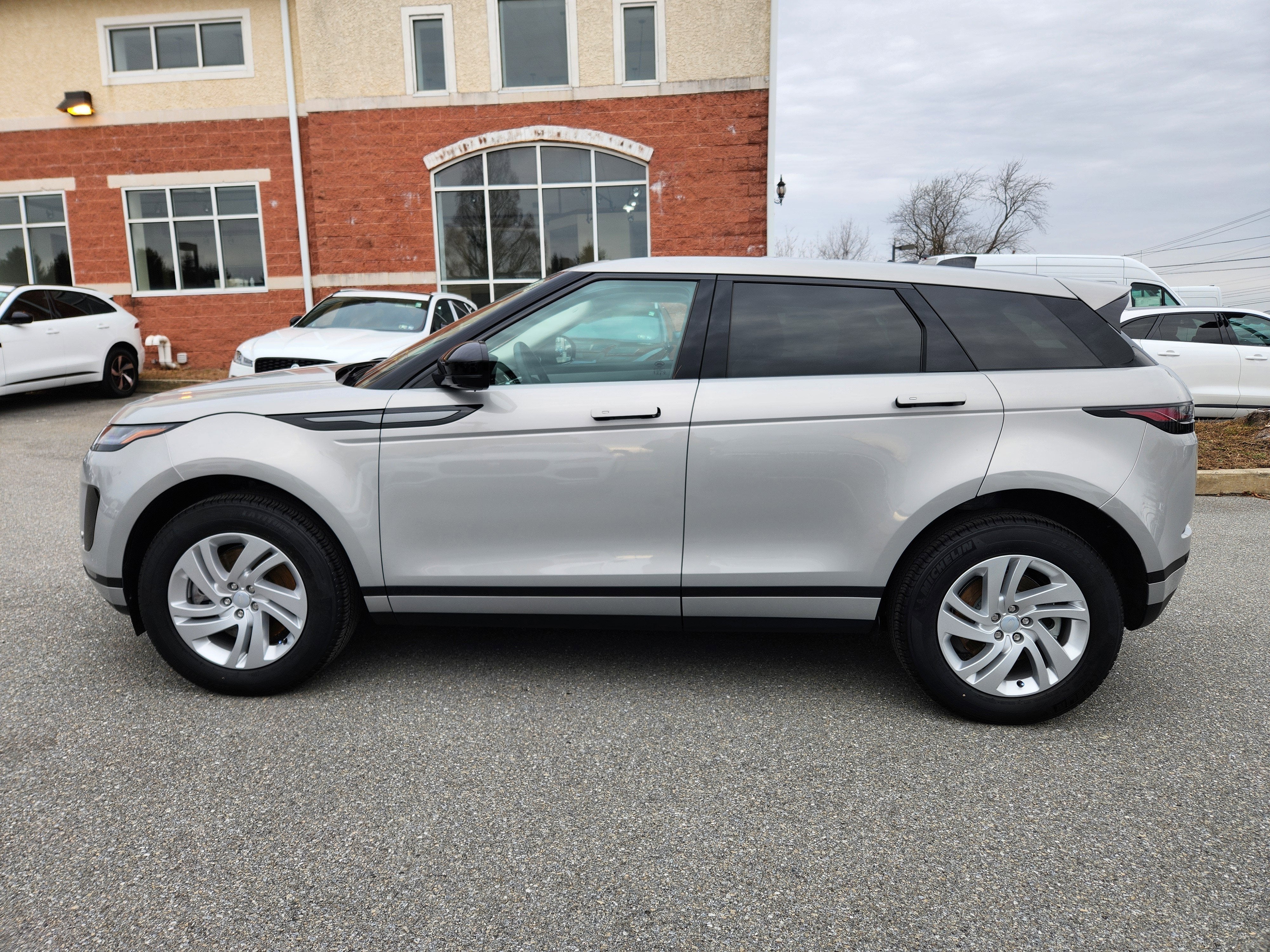 2025 Land Rover Range Rover Evoque S