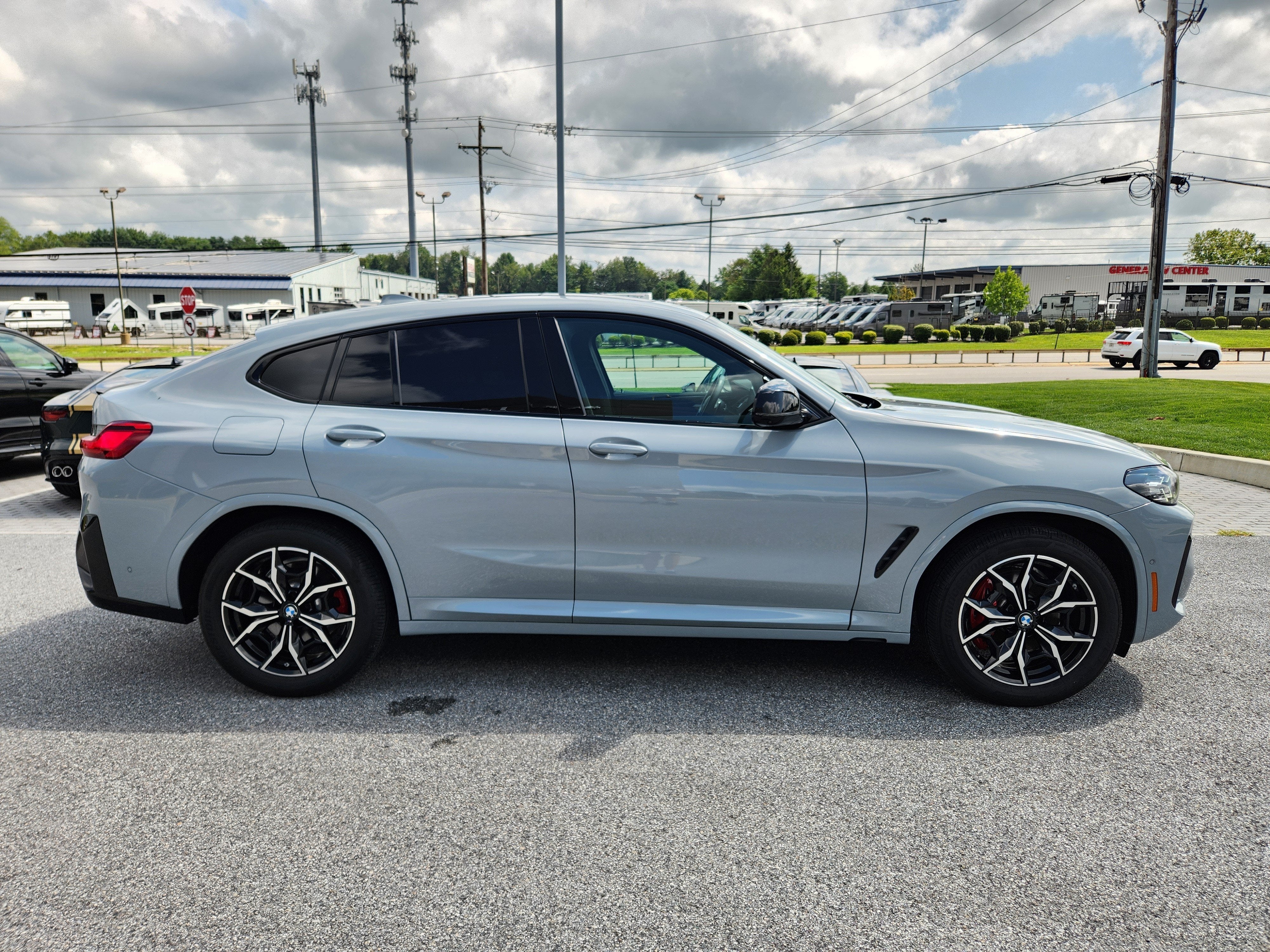 2024 BMW X4 Base