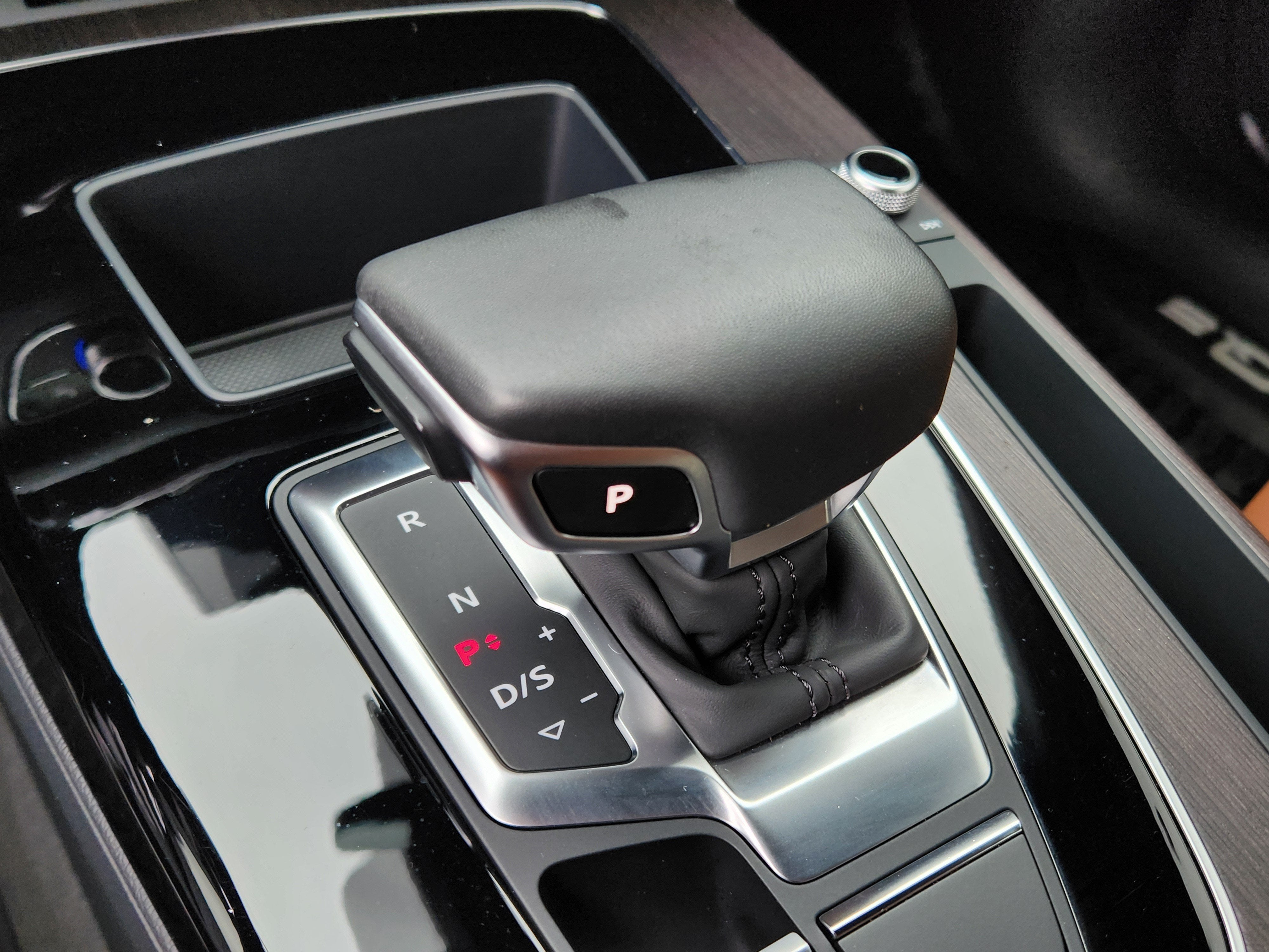 2023 Audi Q5 40 Premium
