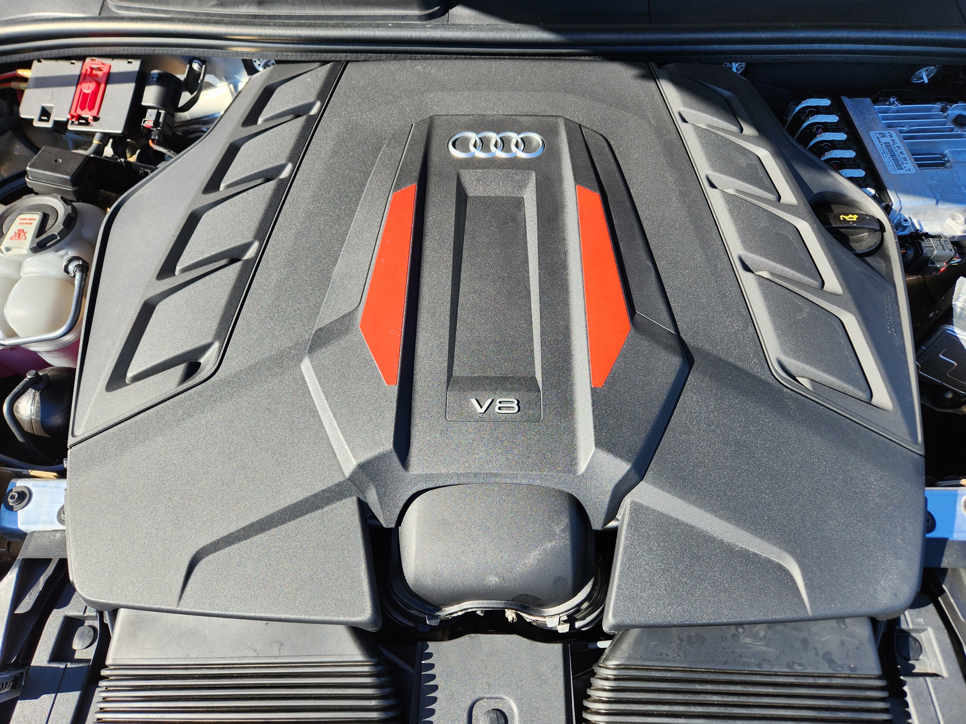 2024 Audi SQ8 4.0T Premium Plus