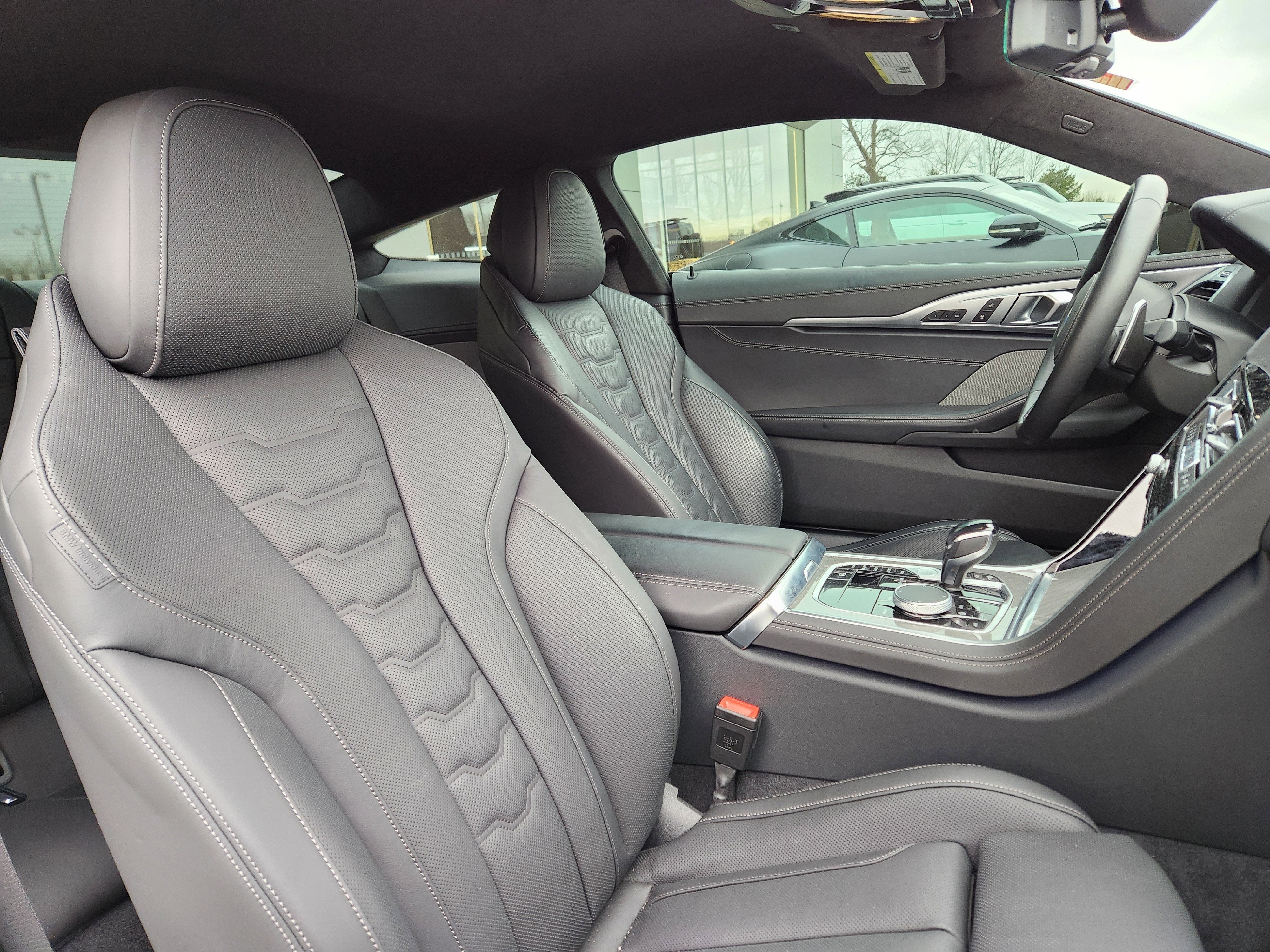 2022 BMW 8 Series 840i