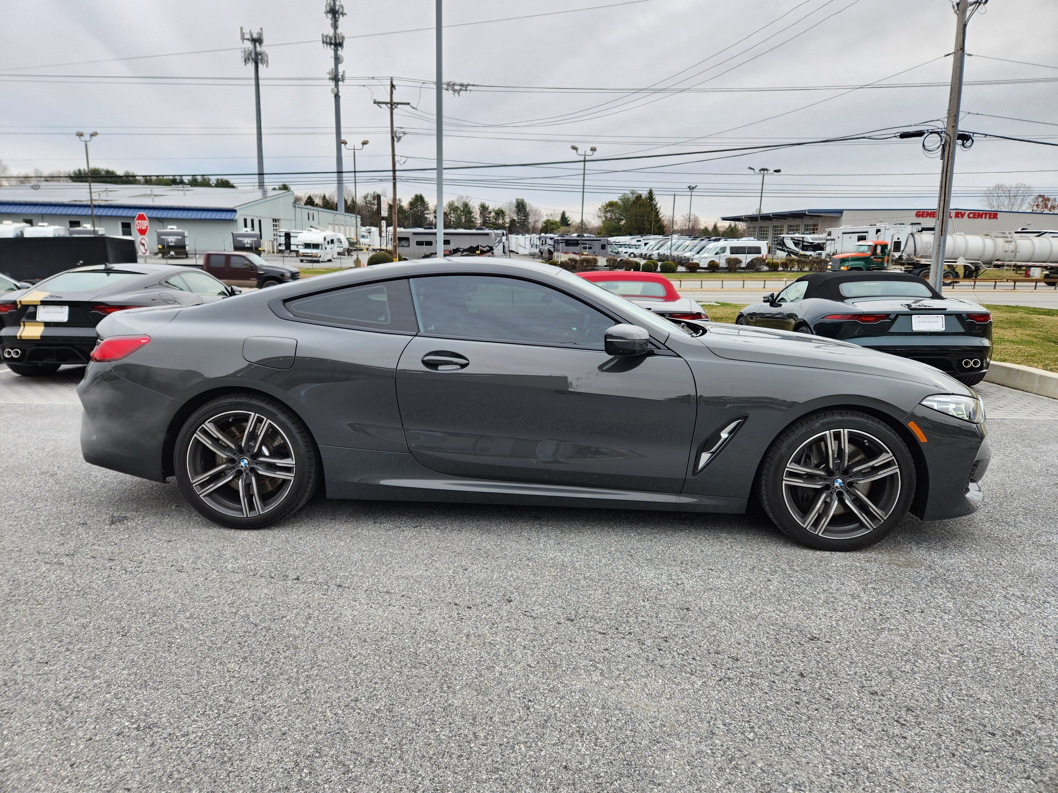 2022 BMW 8 Series 840i