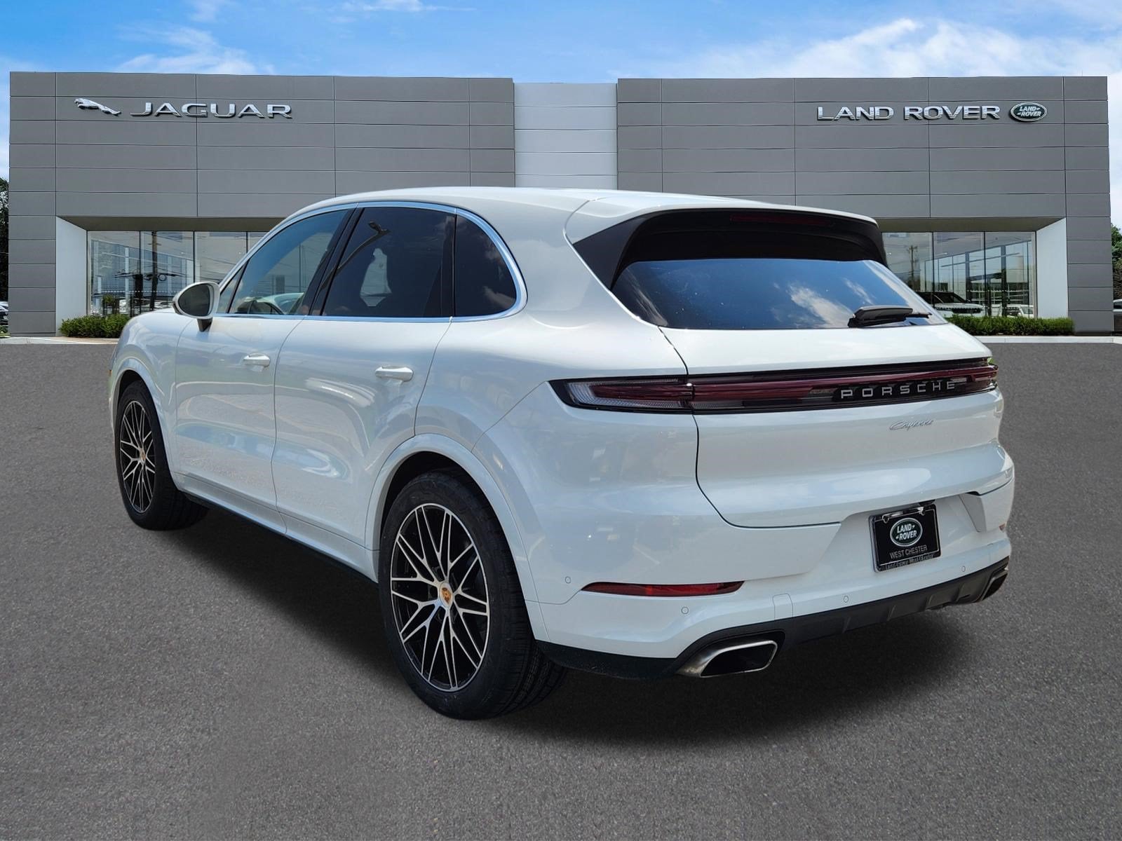 2025 Porsche Cayenne AWD