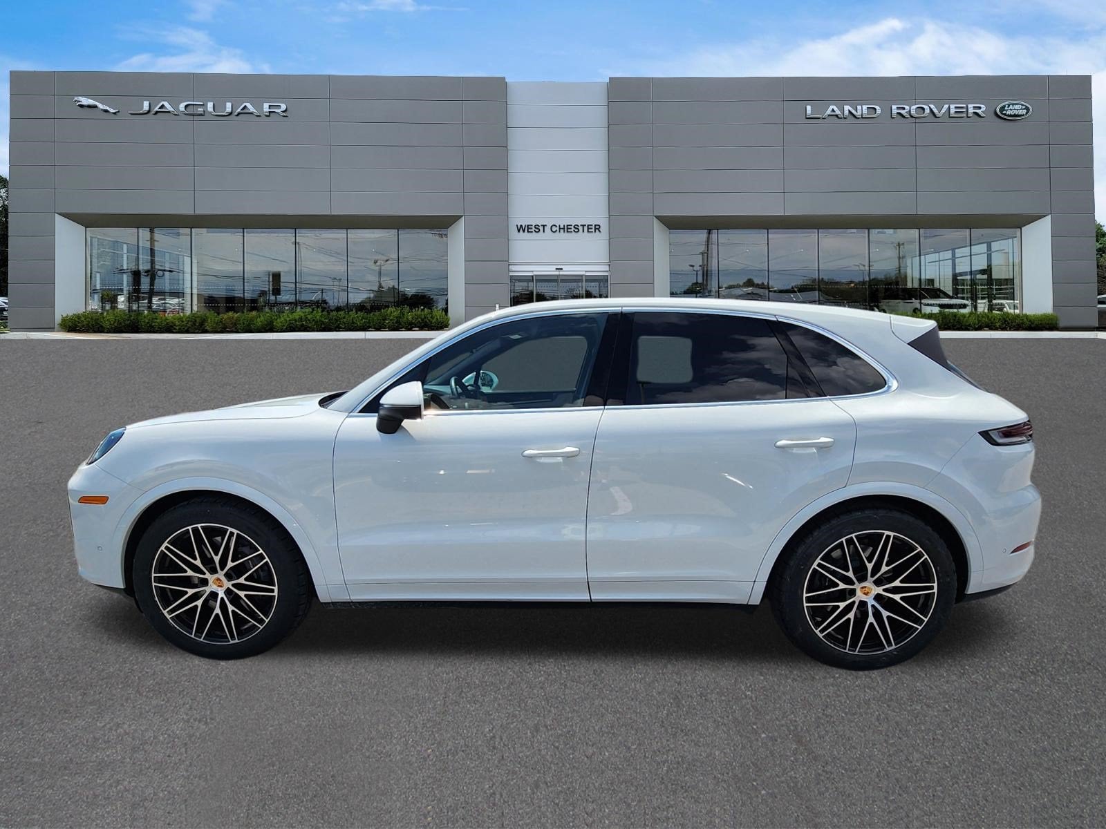 2025 Porsche Cayenne AWD