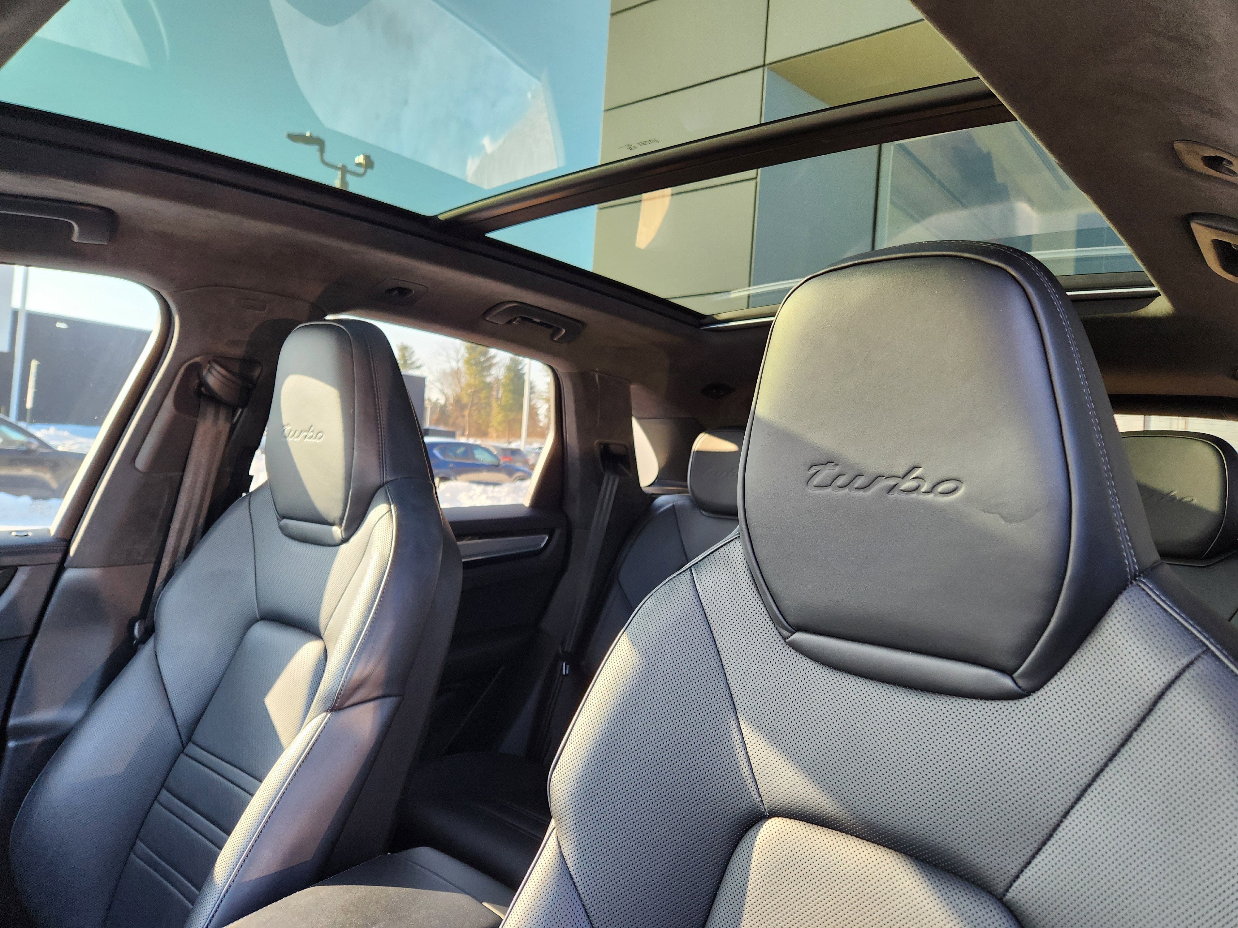 2023 Porsche Cayenne Turbo