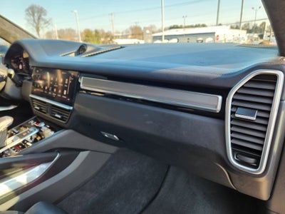 2023 Porsche Cayenne Turbo