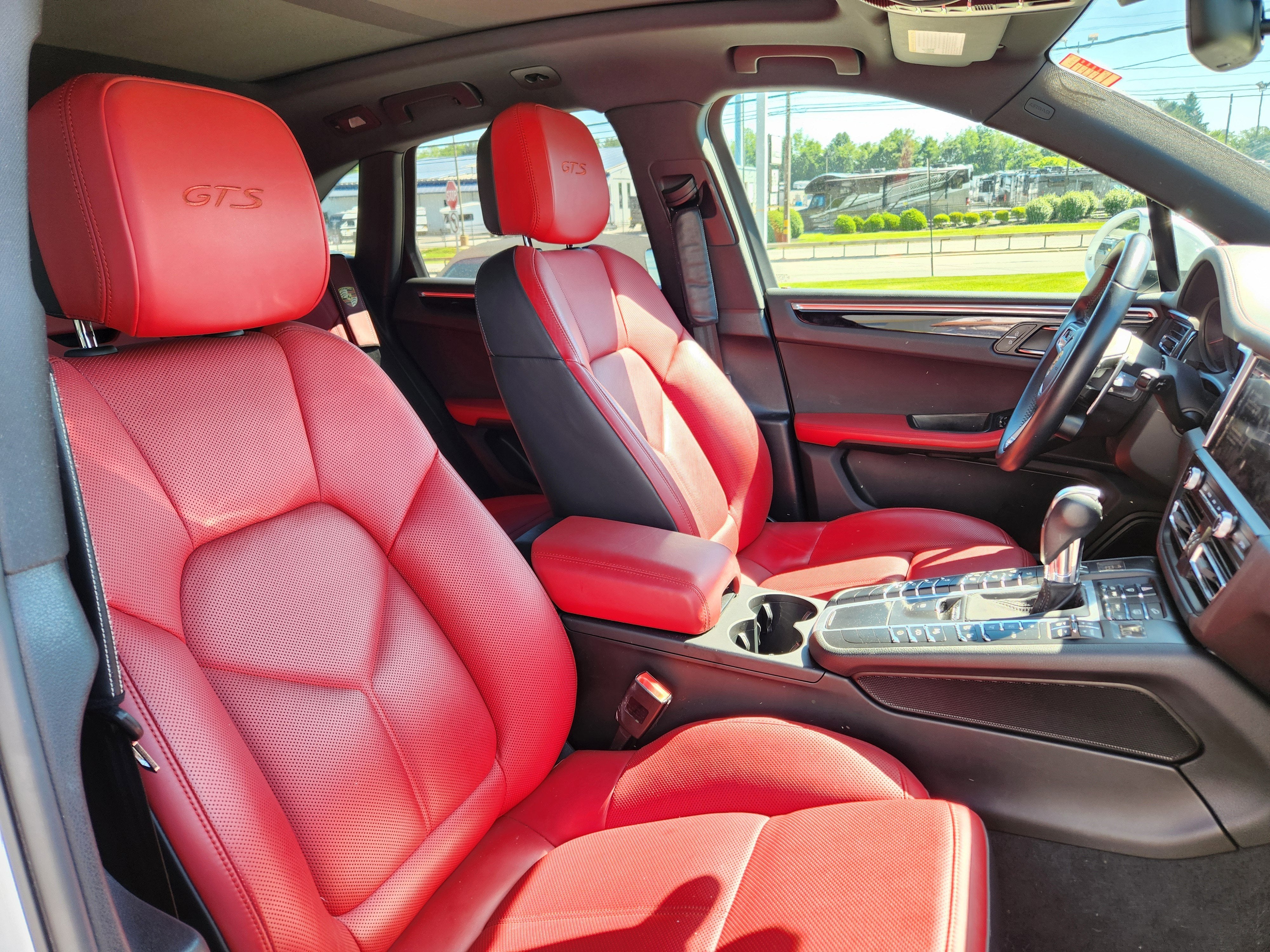 2021 Porsche Macan GTS
