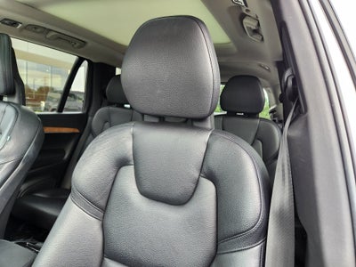 2022 Volvo XC90 Recharge Plug-In Hybrid T8 Inscription Expression 7 Passenger