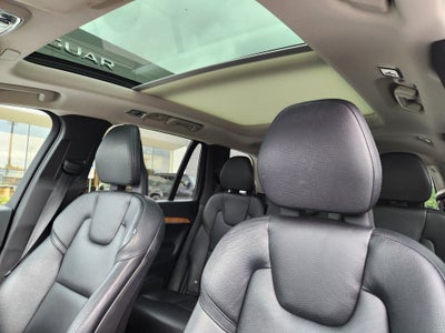 2022 Volvo XC90 Recharge Plug-In Hybrid T8 Inscription Expression 7 Passenger