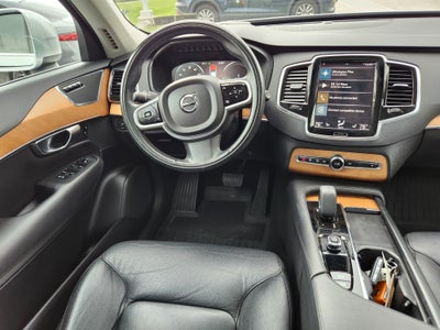 2022 Volvo XC90 Recharge Plug-In Hybrid T8 Inscription Expression 7 Passenger