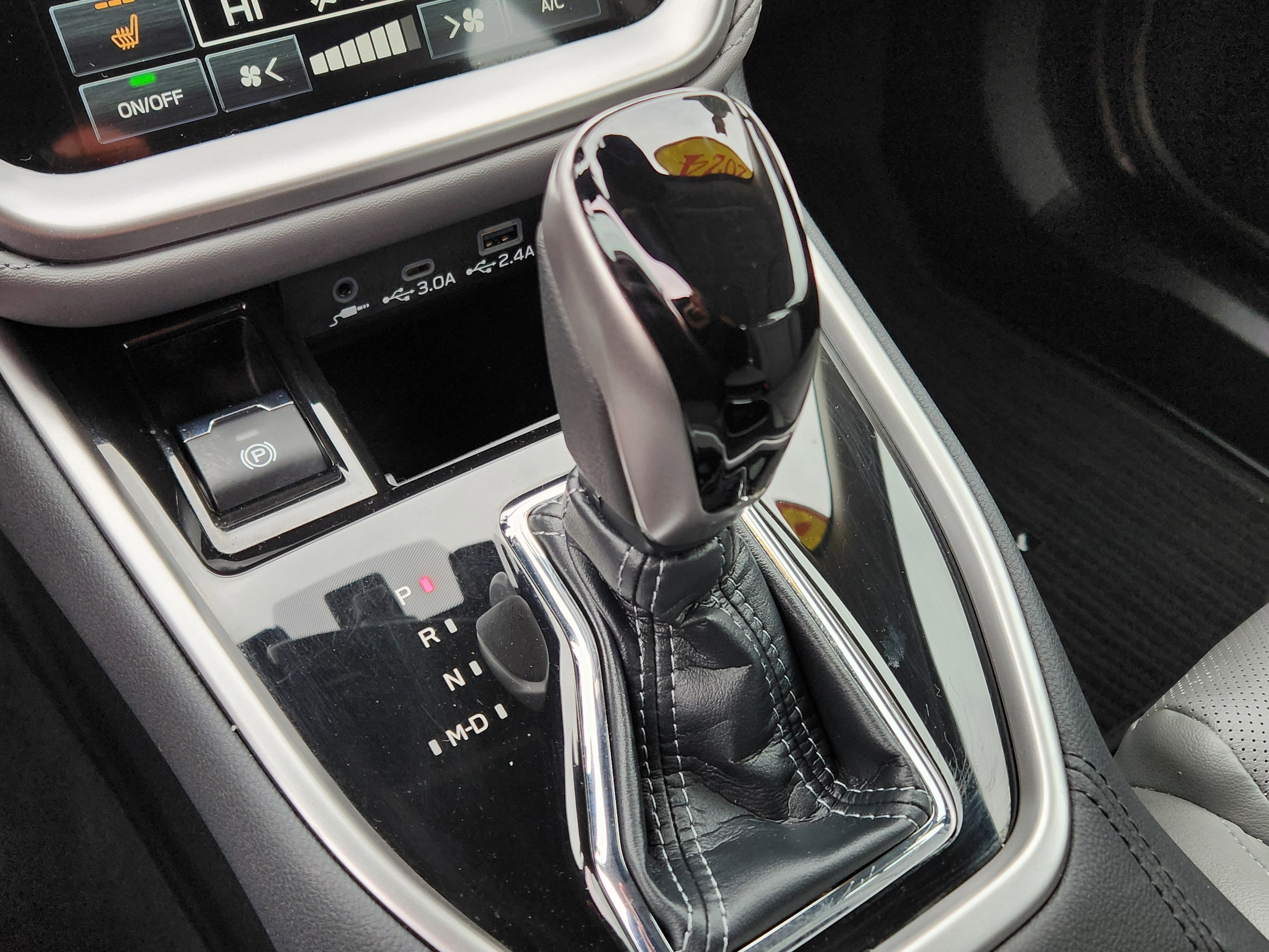 2024 Subaru Legacy Limited Power Moonroof + 11.6 inch Multimedia Navigation S