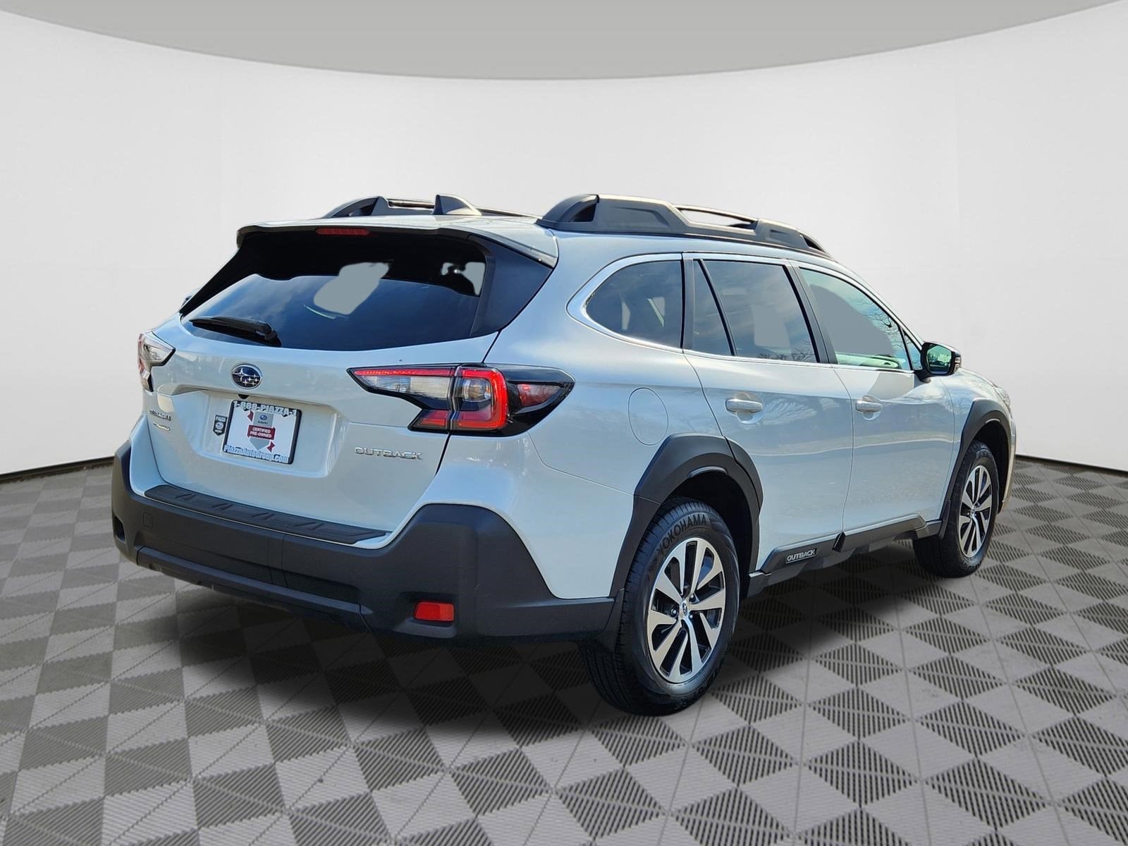 2025 Subaru Outback Premium Blind Spot Detection w/ Rear Cross Traffic Alert+K