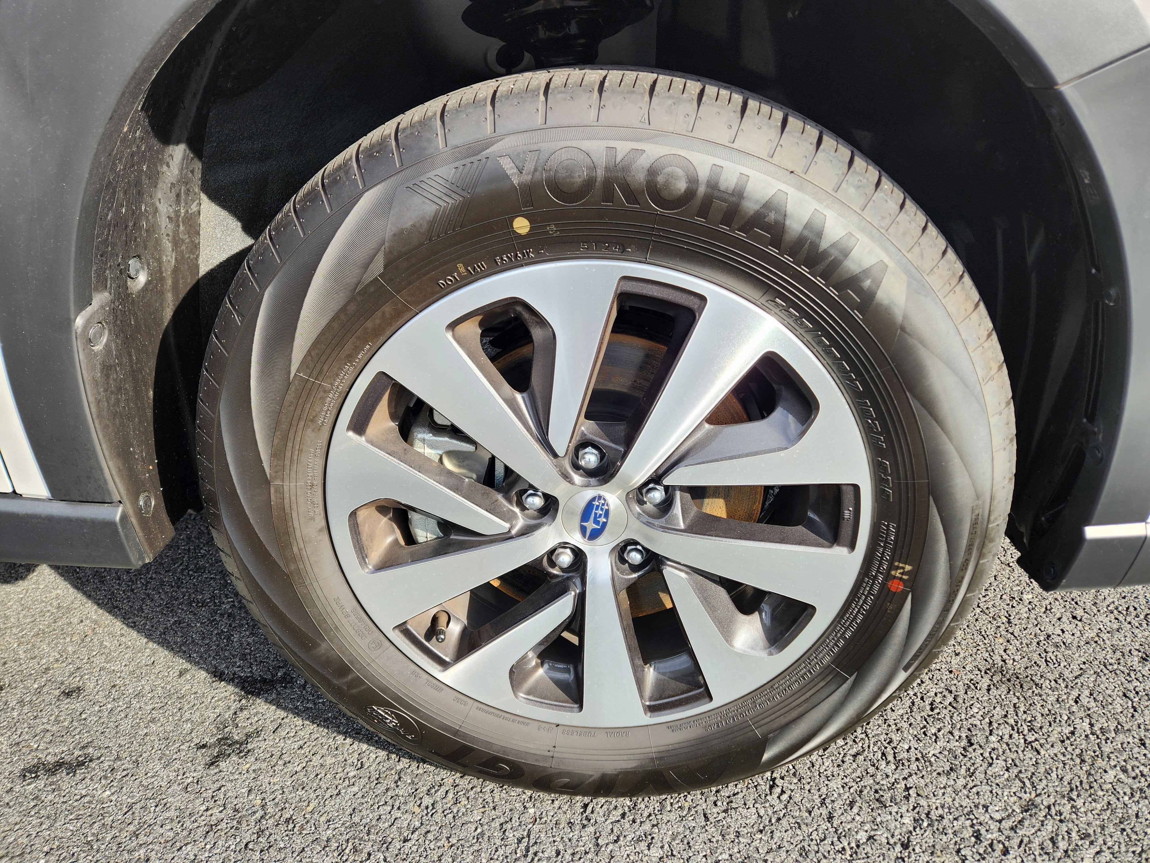 2025 Subaru Outback Premium Blind Spot Detection w/ Rear Cross Traffic Alert +