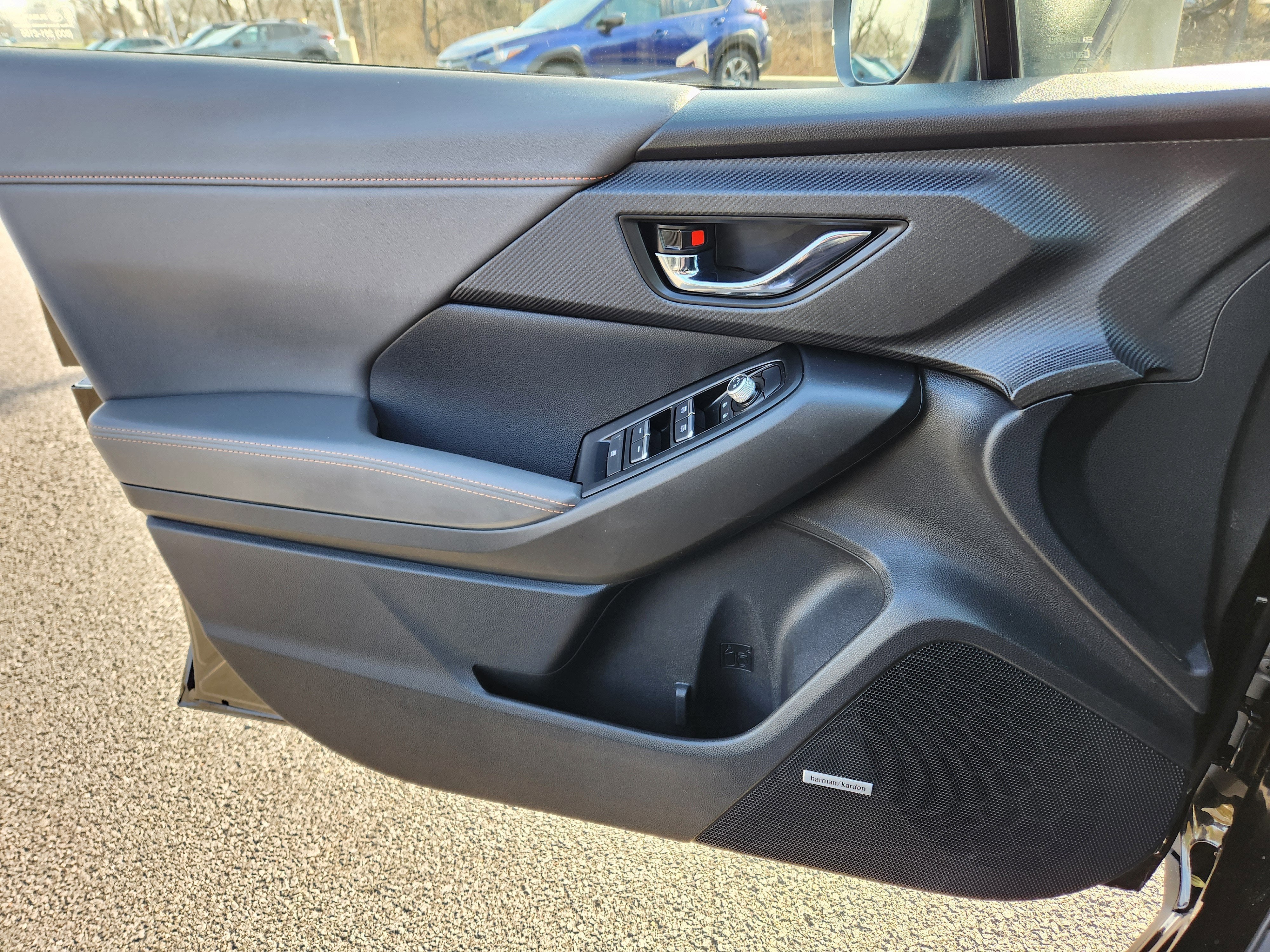 2024 Subaru Crosstrek Limited H/K Audio + Power Moonroof + Navigation