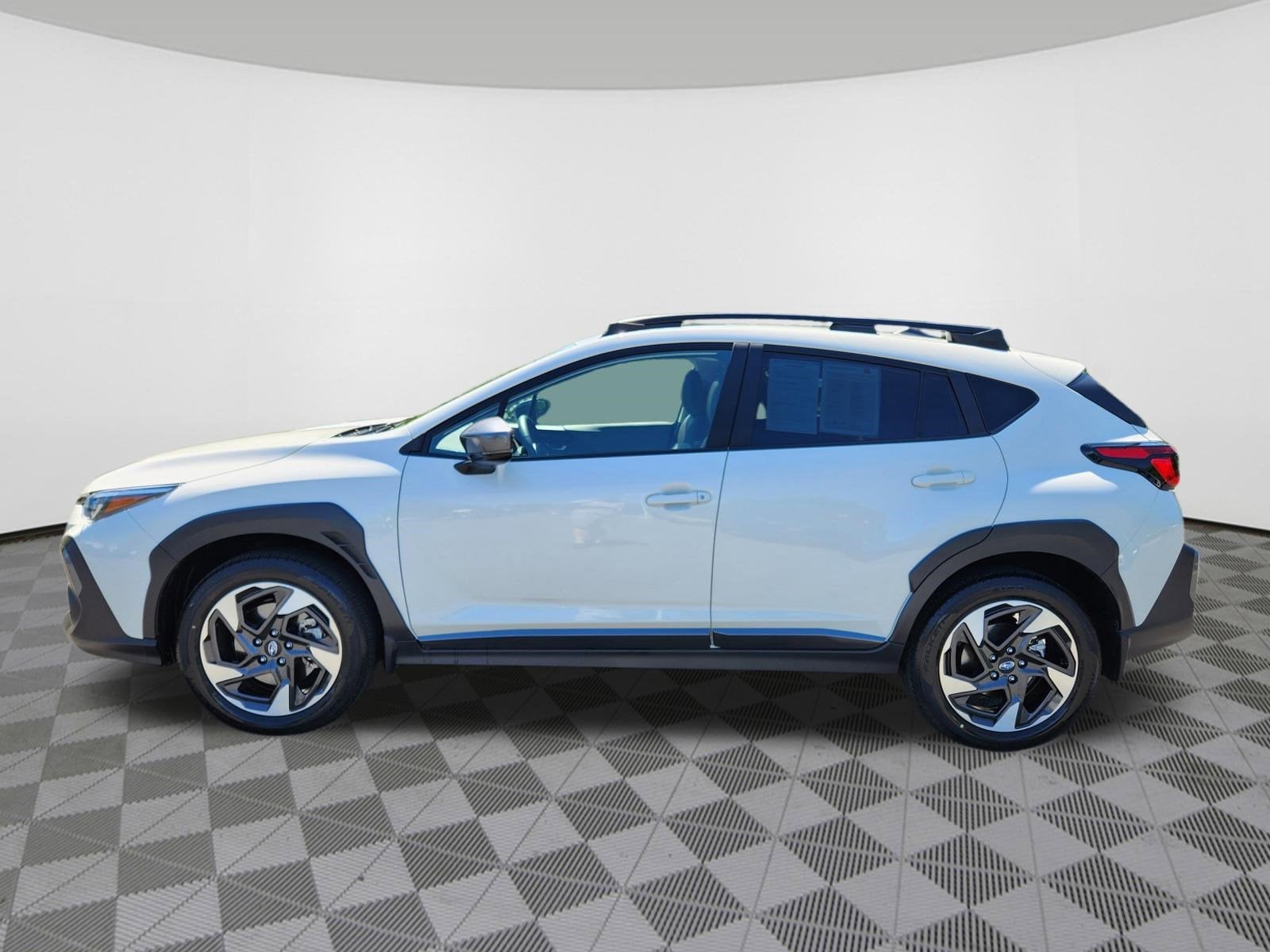 2024 Subaru Crosstrek Limited H/K Audio + Power Moonroof + Navigation