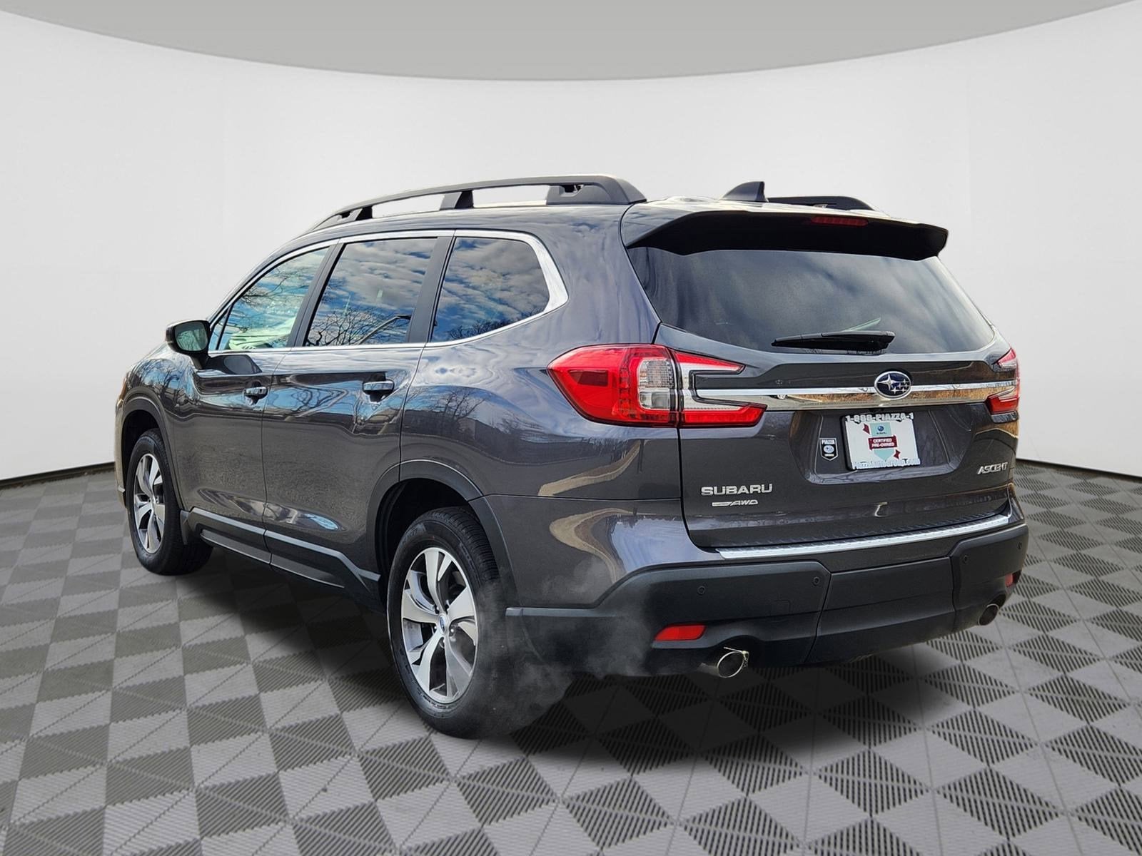 2025 Subaru Ascent Premium Power Rear Gate + Keyless Access with Push-Button