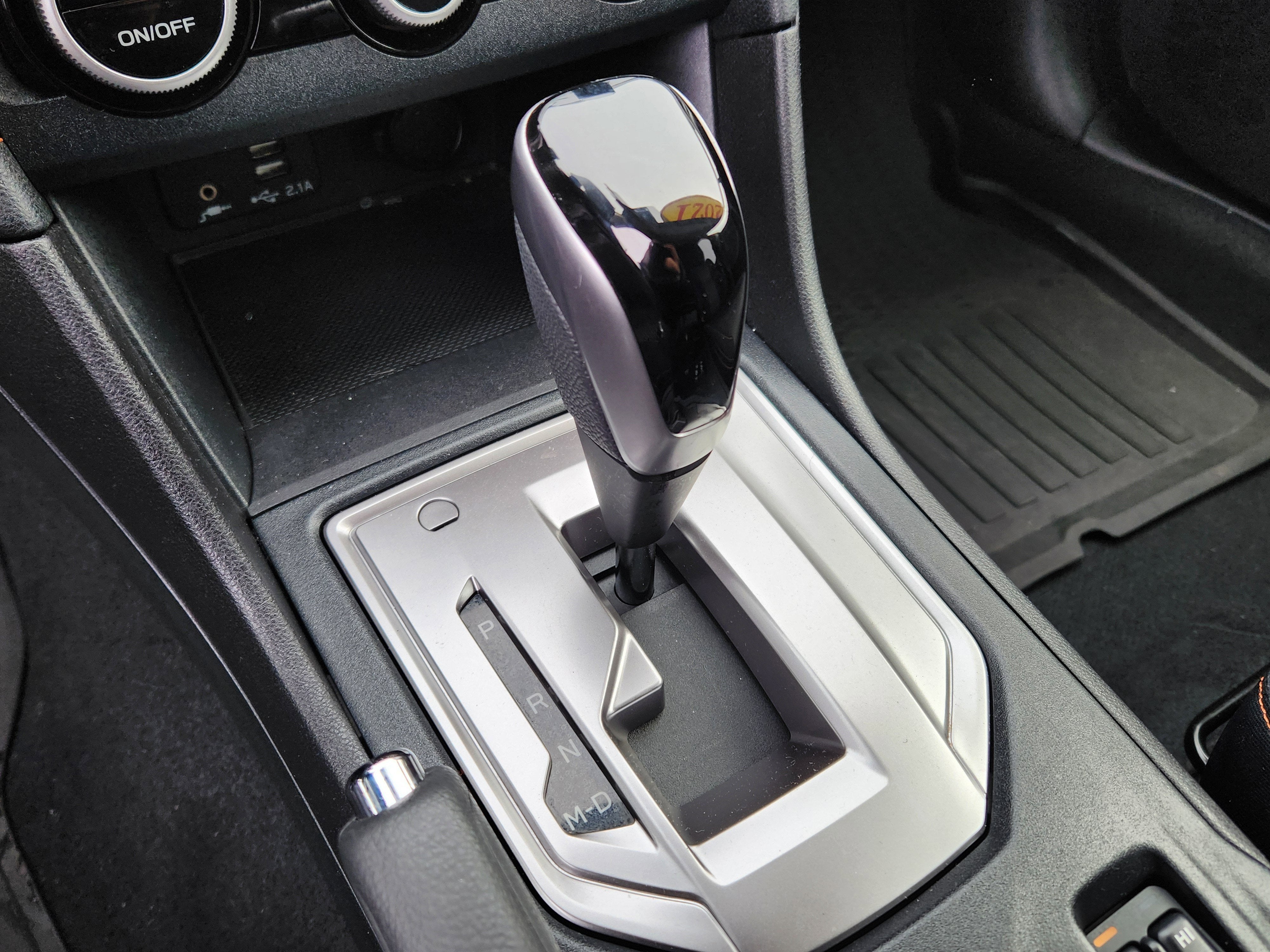 2021 Subaru Crosstrek Premium Moonroof + Blind Spot Detection / Rear Cross Traff