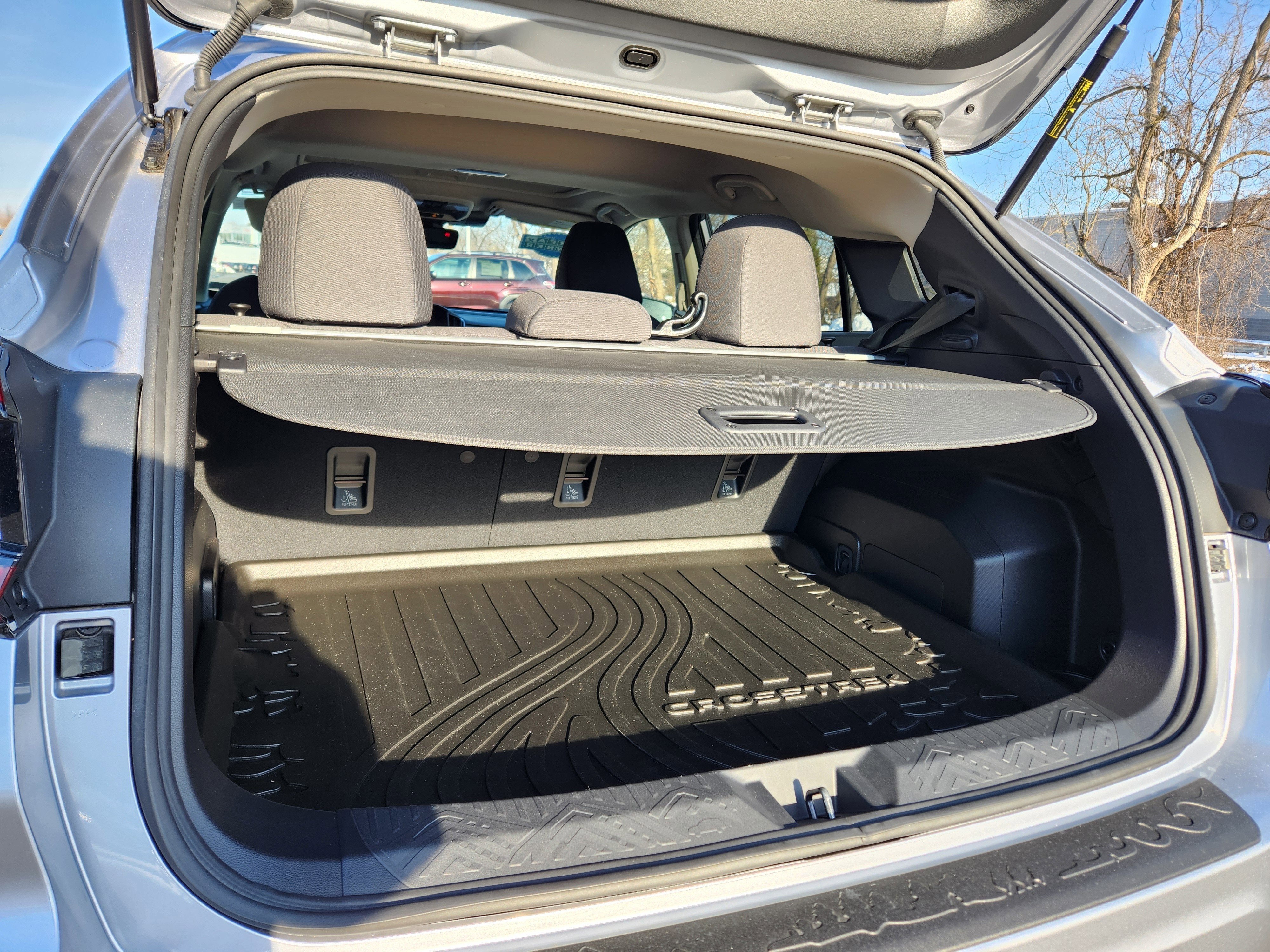 2025 Subaru Crosstrek Premium Blind Spot Detection w/ Rear Cross Traffic Alert +