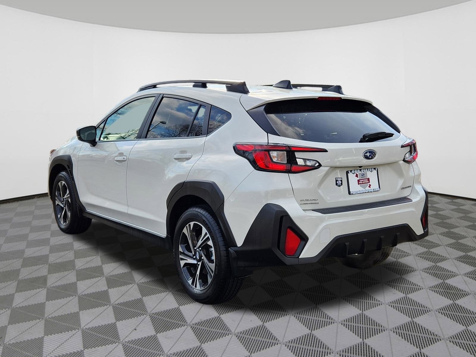 2025 Subaru Crosstrek Premium Blind Spot Detection w/ Rear Cross Traffic Alert +