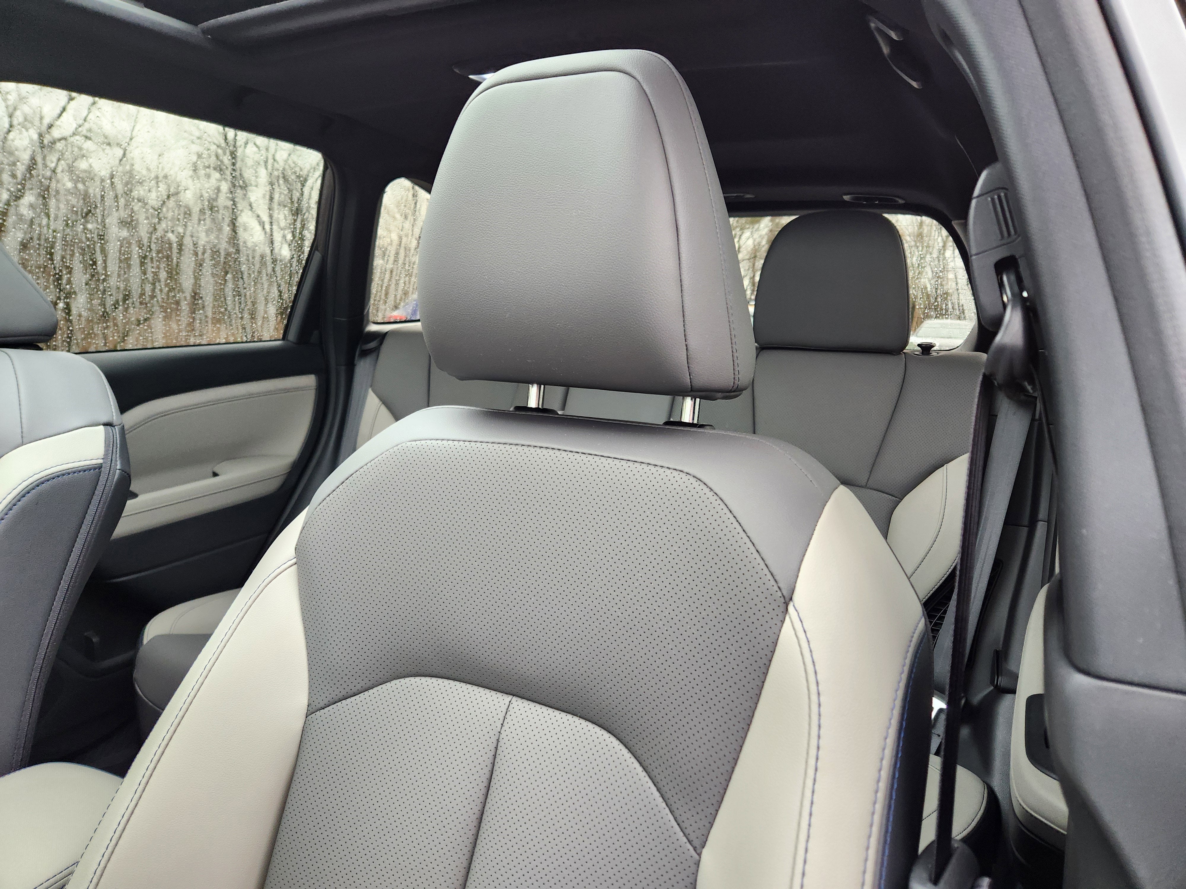 2025 Subaru Forester Hybrid Limited Harman Kardon Audio + Power Rear Gate + Reverse Au